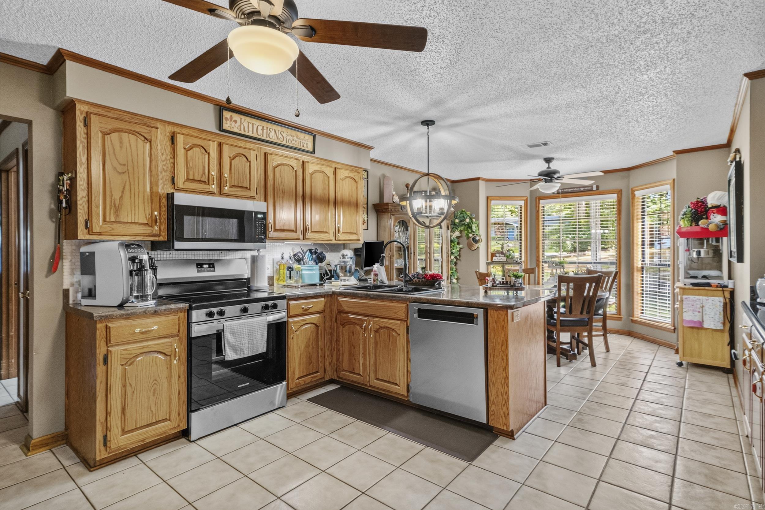 2220 Meadow Pond  White Hall, AR