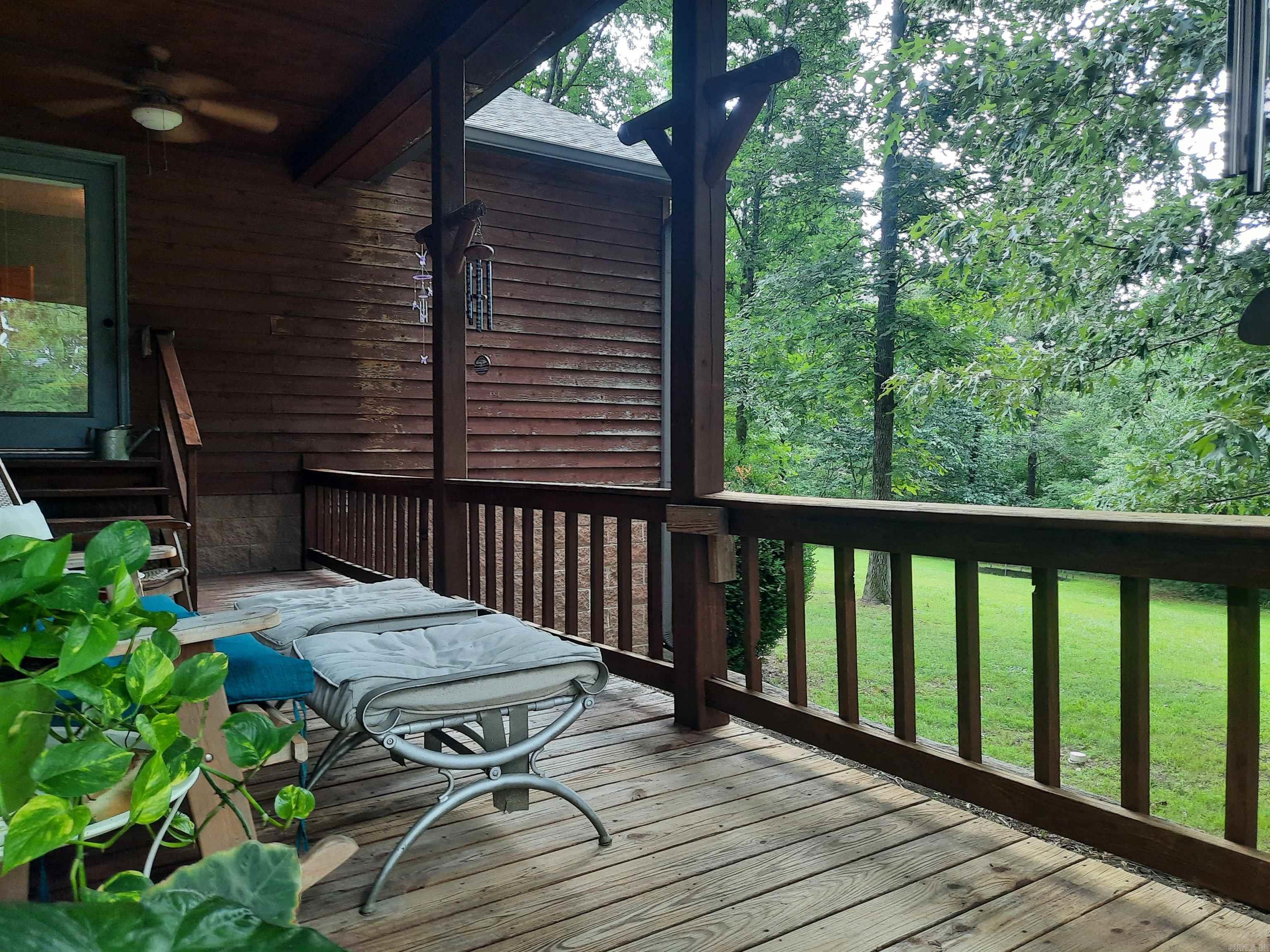 102 Clella Ct.  Mountain View, AR