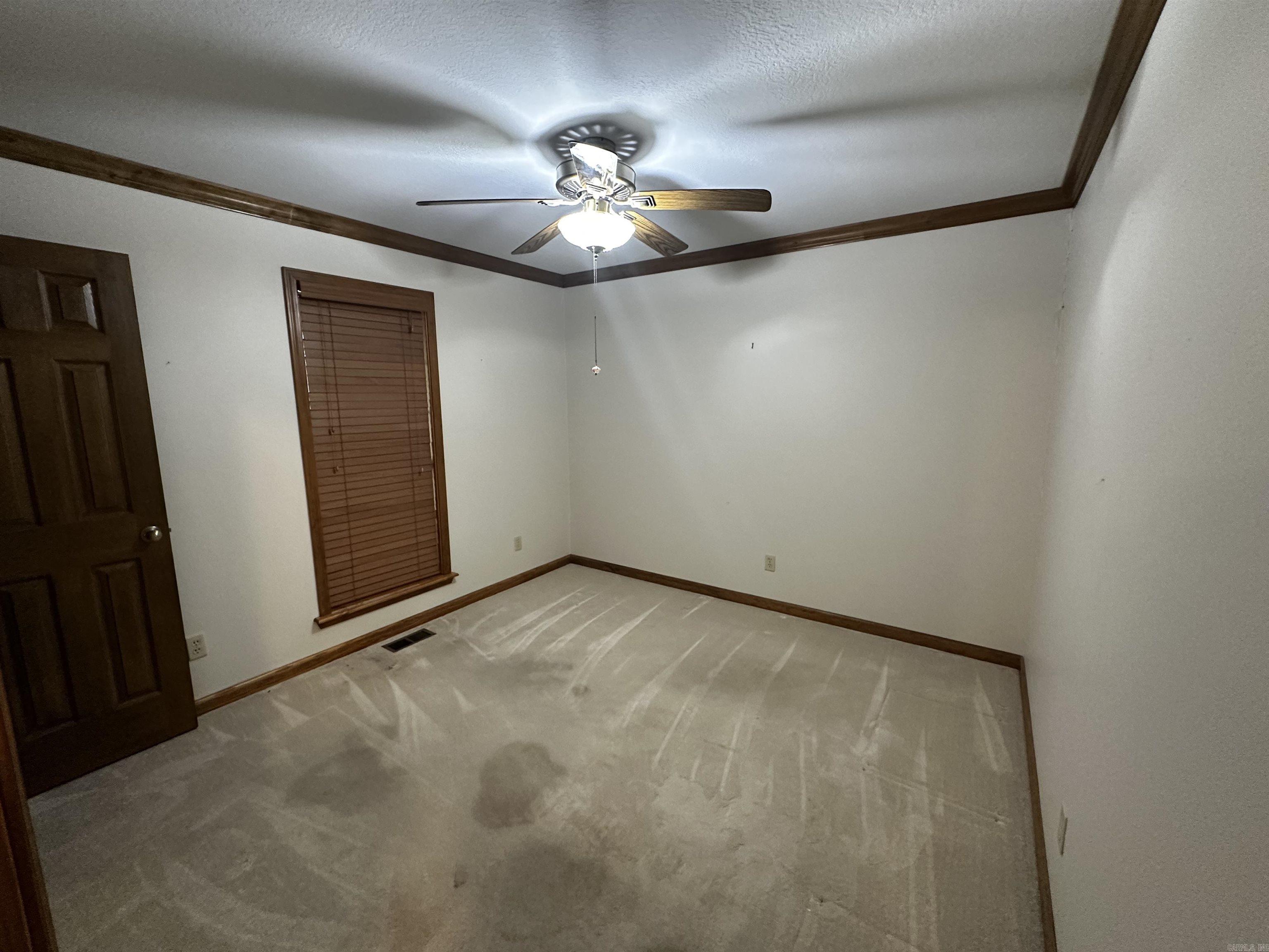 390 Cooper Point  Mountain View, AR