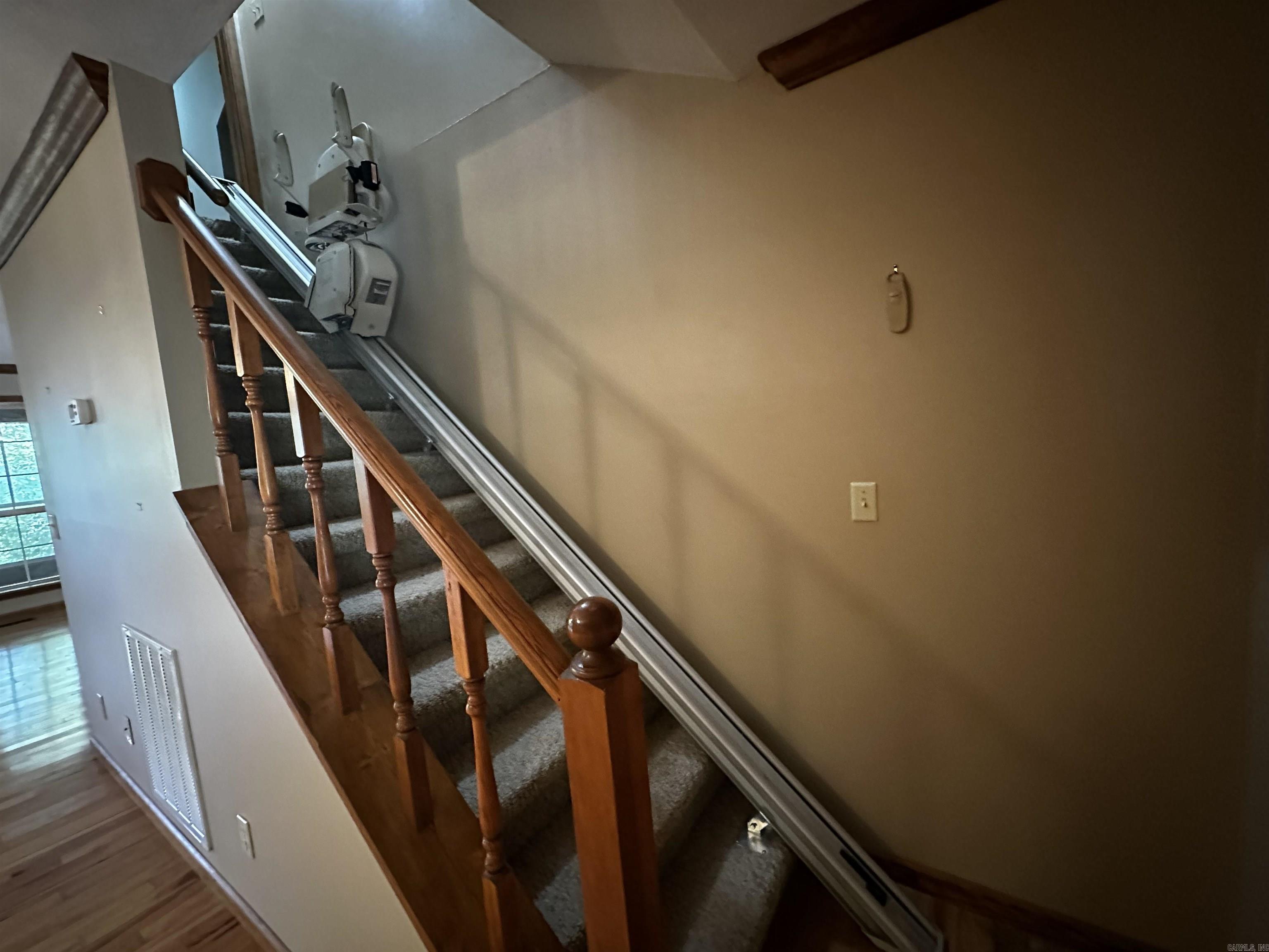 390 Cooper Point  Mountain View, AR