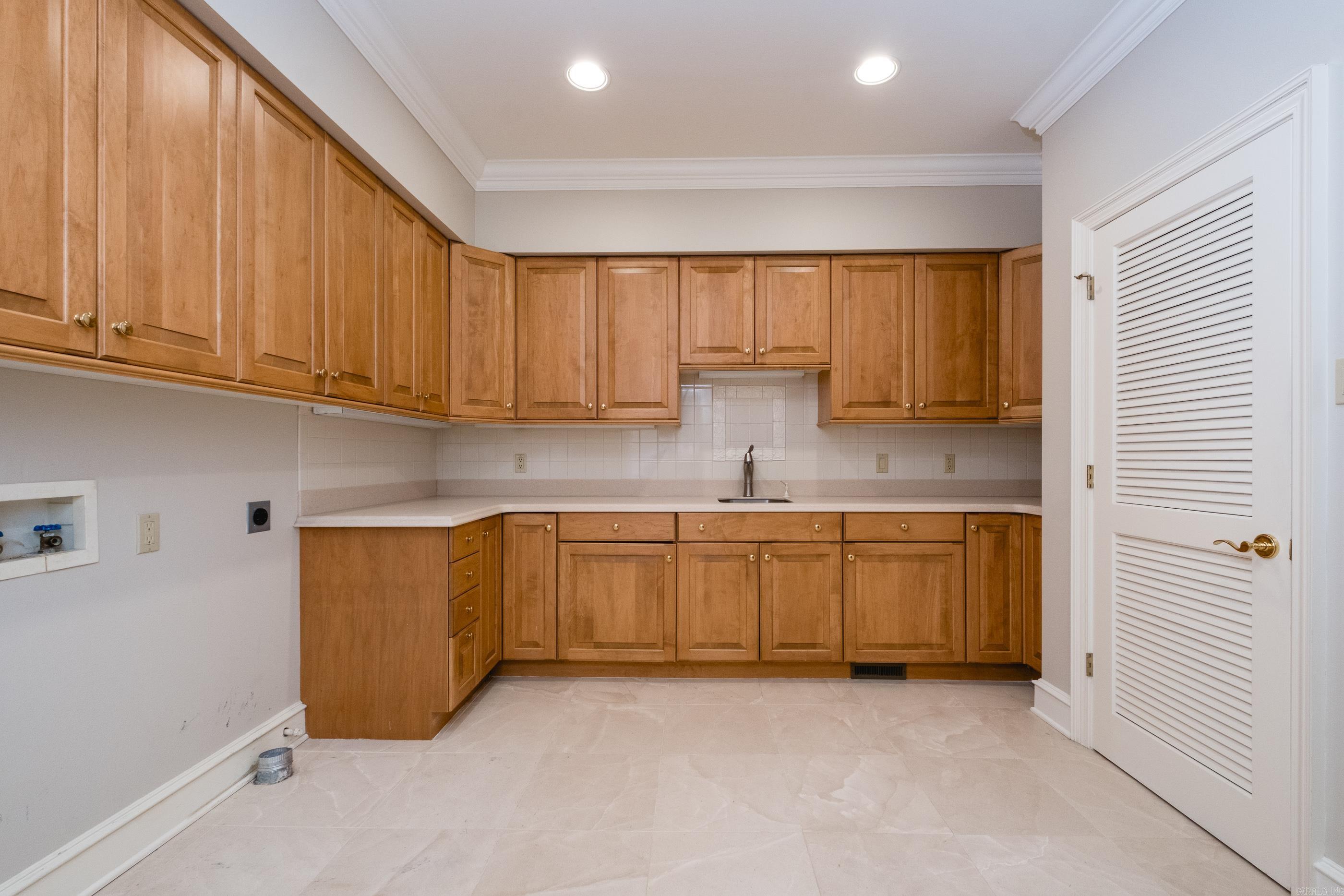 18 Hickory Creek Drive Little Rock, AR 72212