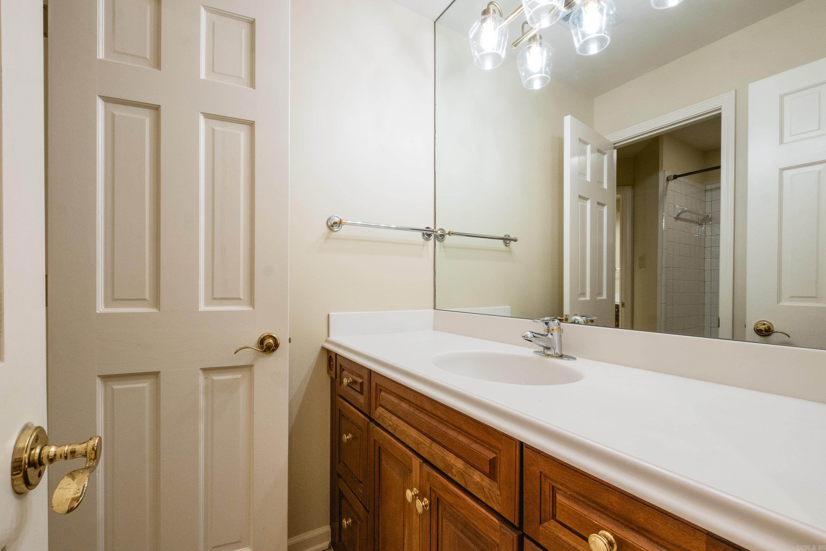 18 Hickory Creek Drive Little Rock, AR 72212
