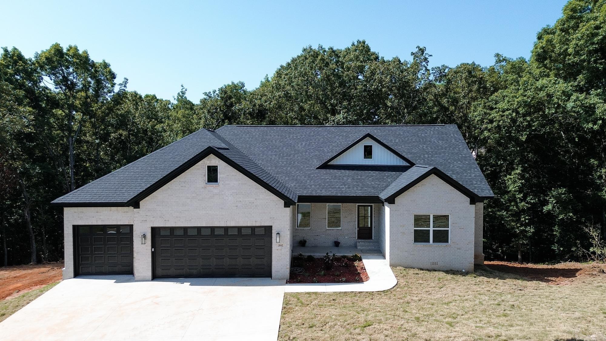 1042 Skyline Dr Alexander, AR 72002
