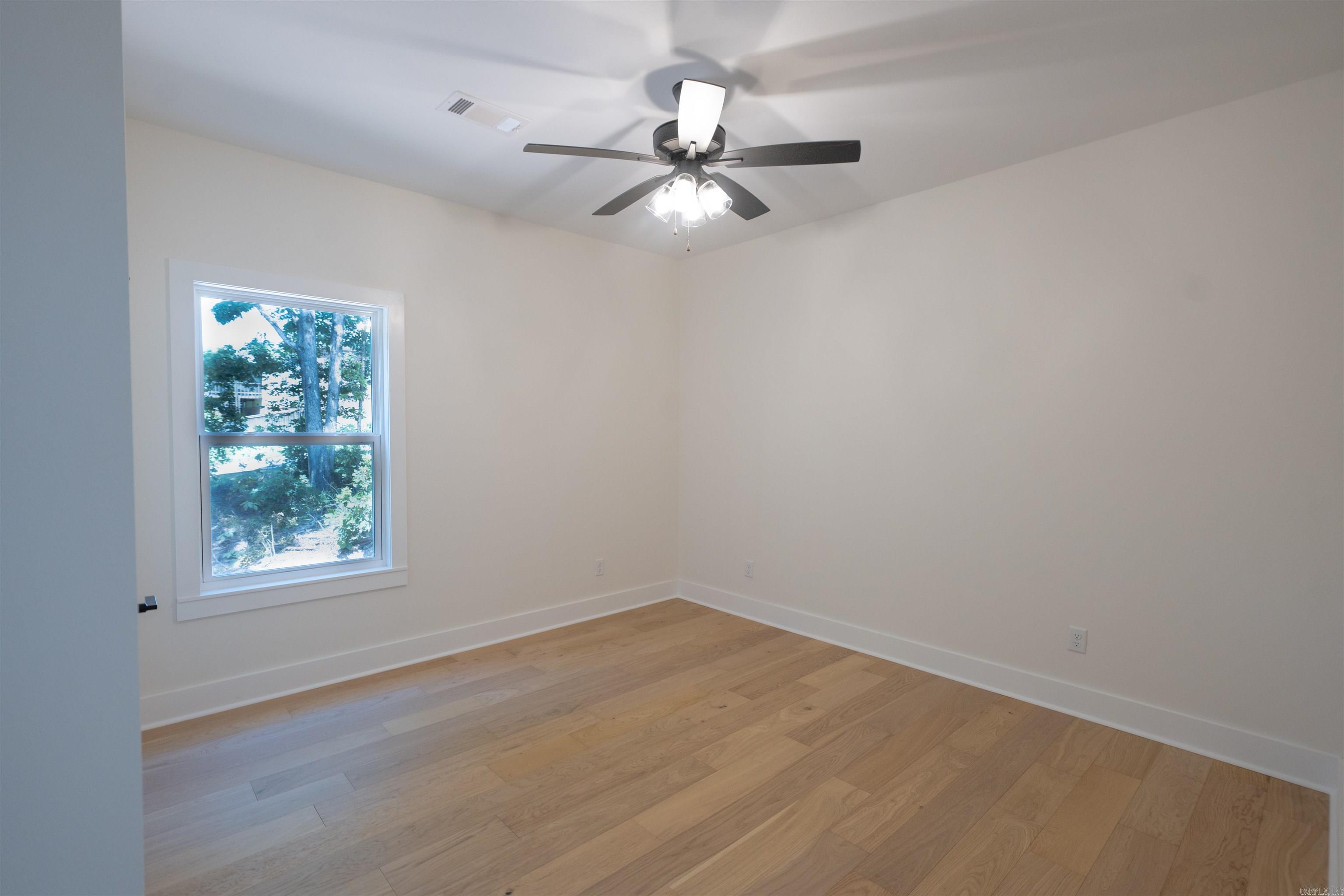 1042 Skyline Dr Alexander, AR 72002