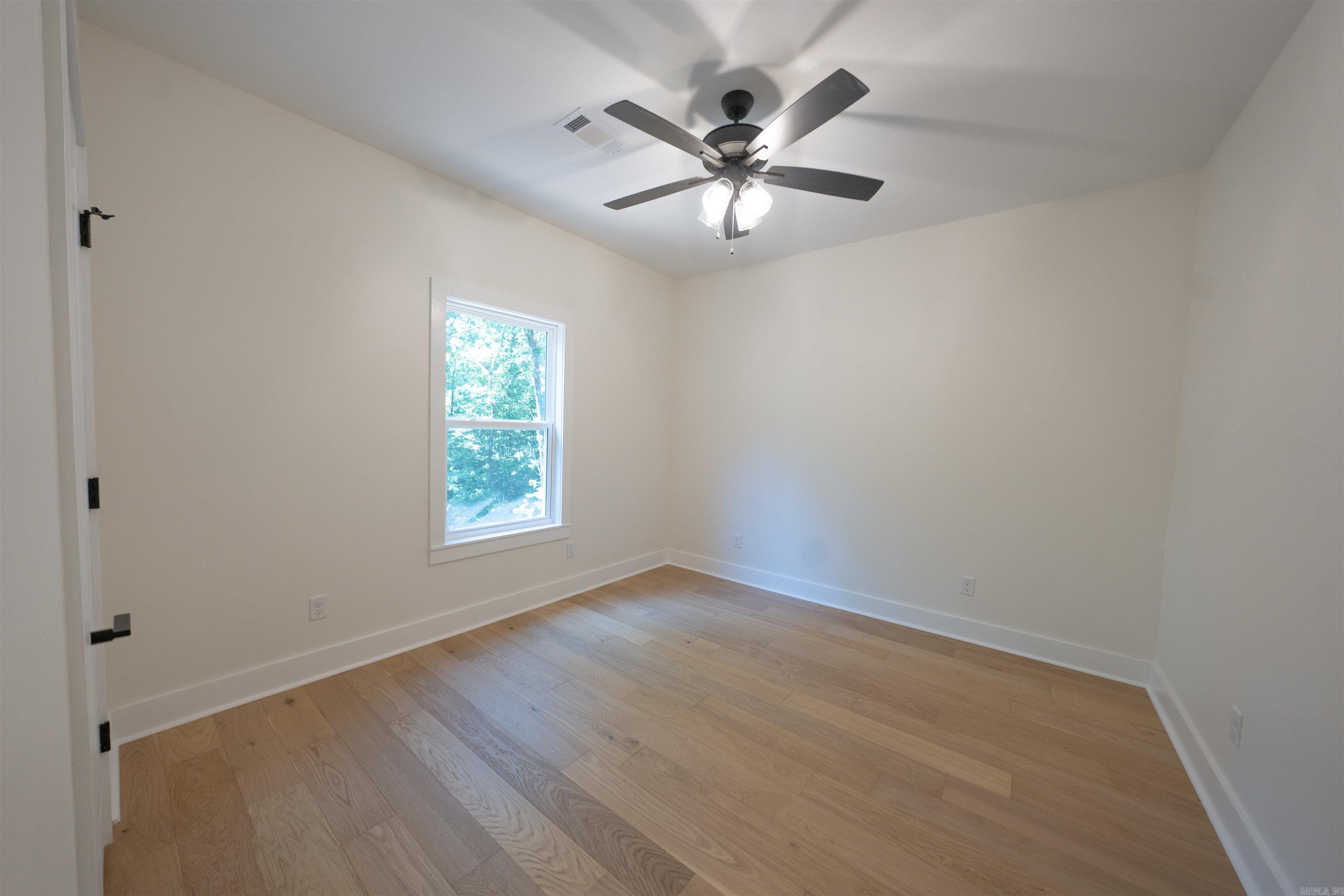 1042 Skyline Dr Alexander, AR 72002