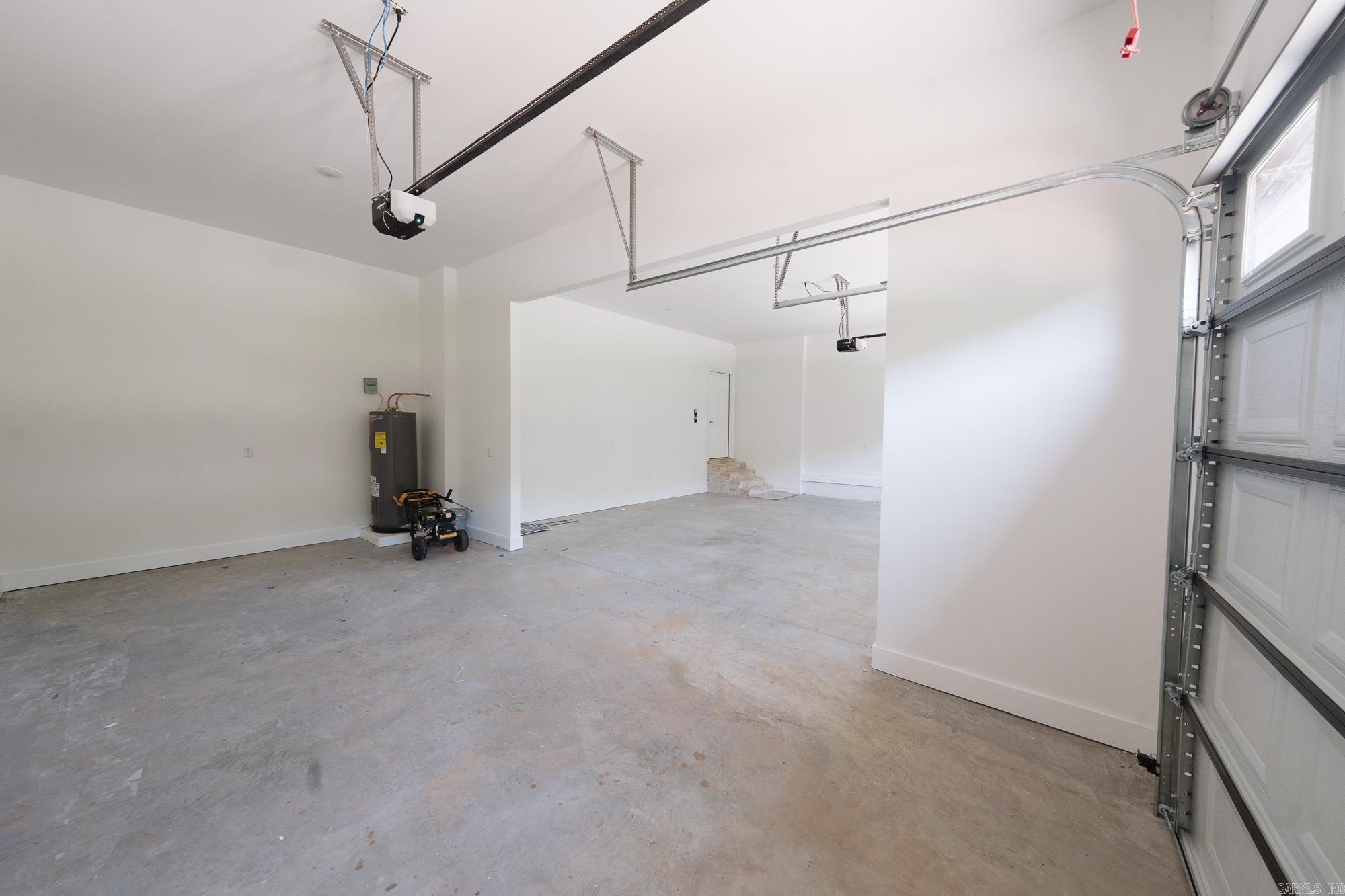 1042 Skyline Dr Alexander, AR 72002