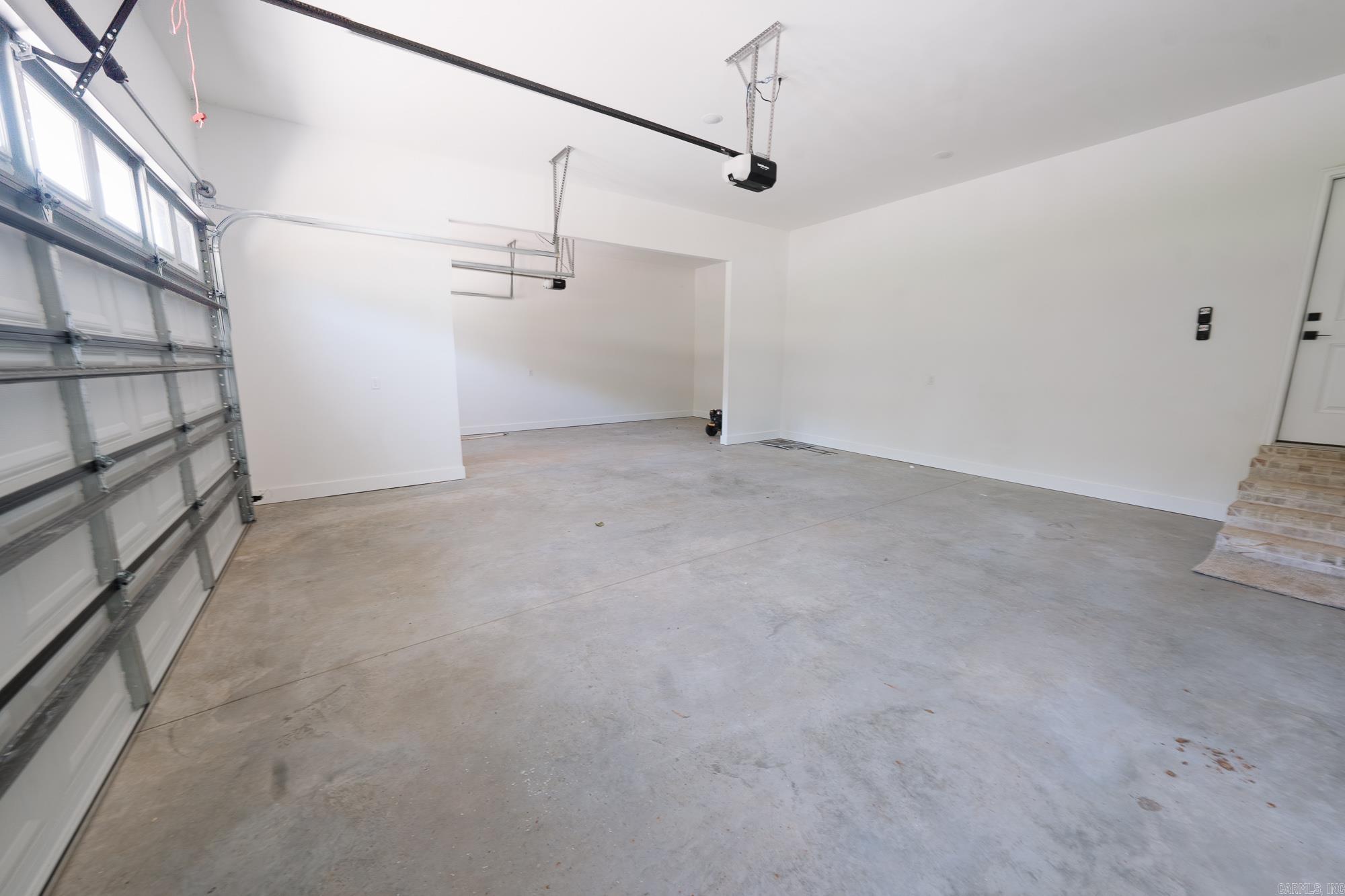 1042 Skyline Dr Alexander, AR 72002