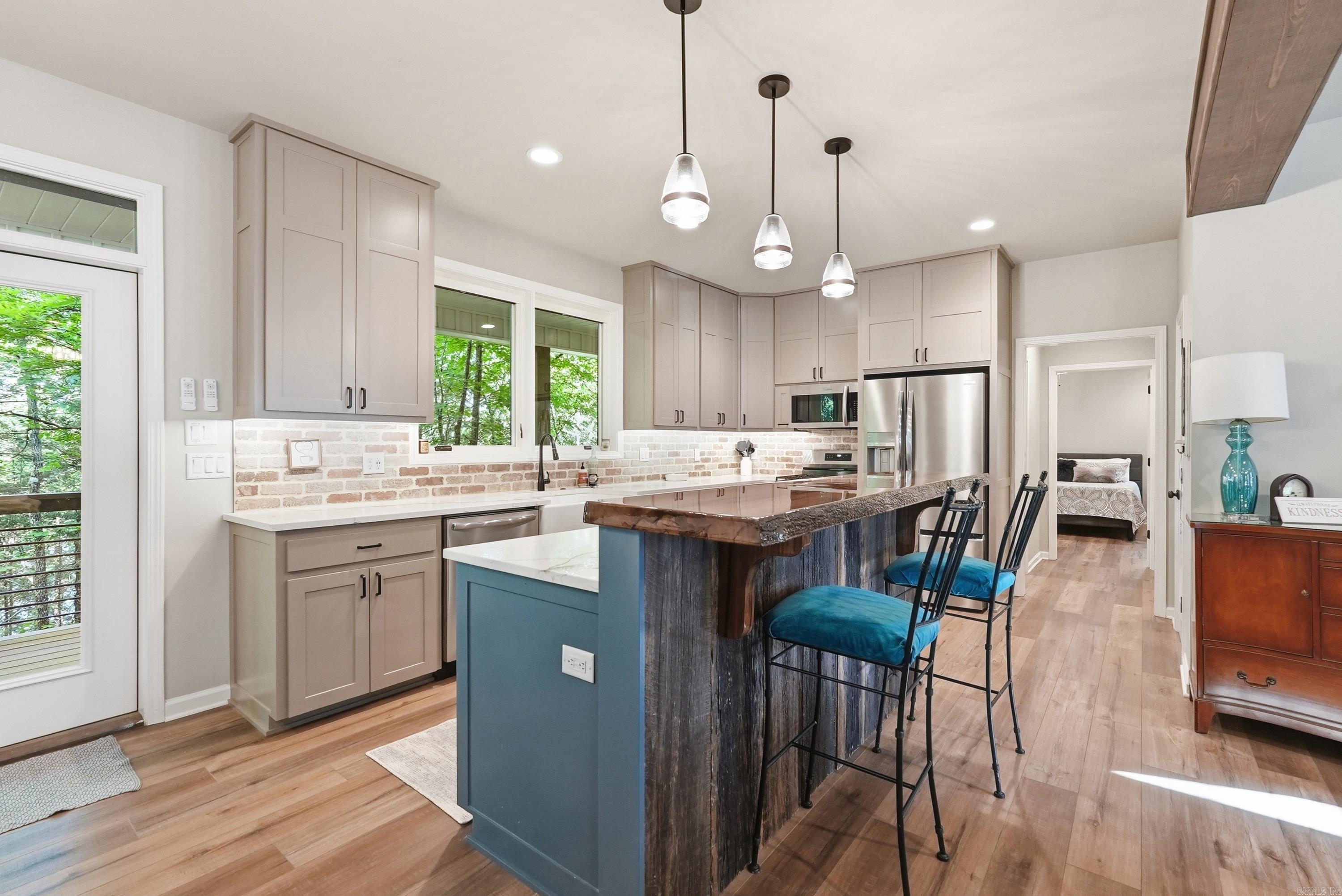 3247 Dug Hill  Drasco, AR