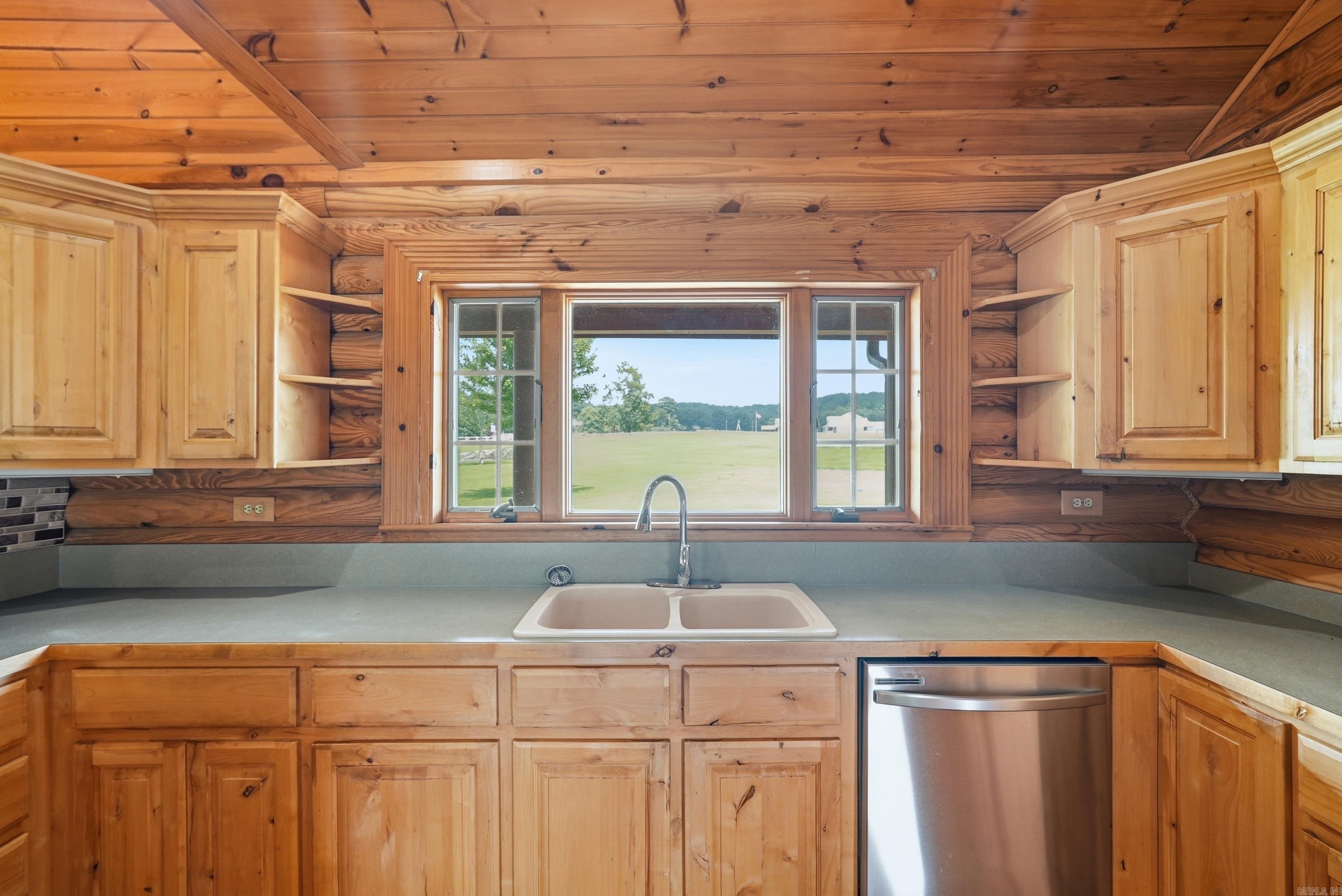 379 Cottage Creek Bee Branch, AR 72013