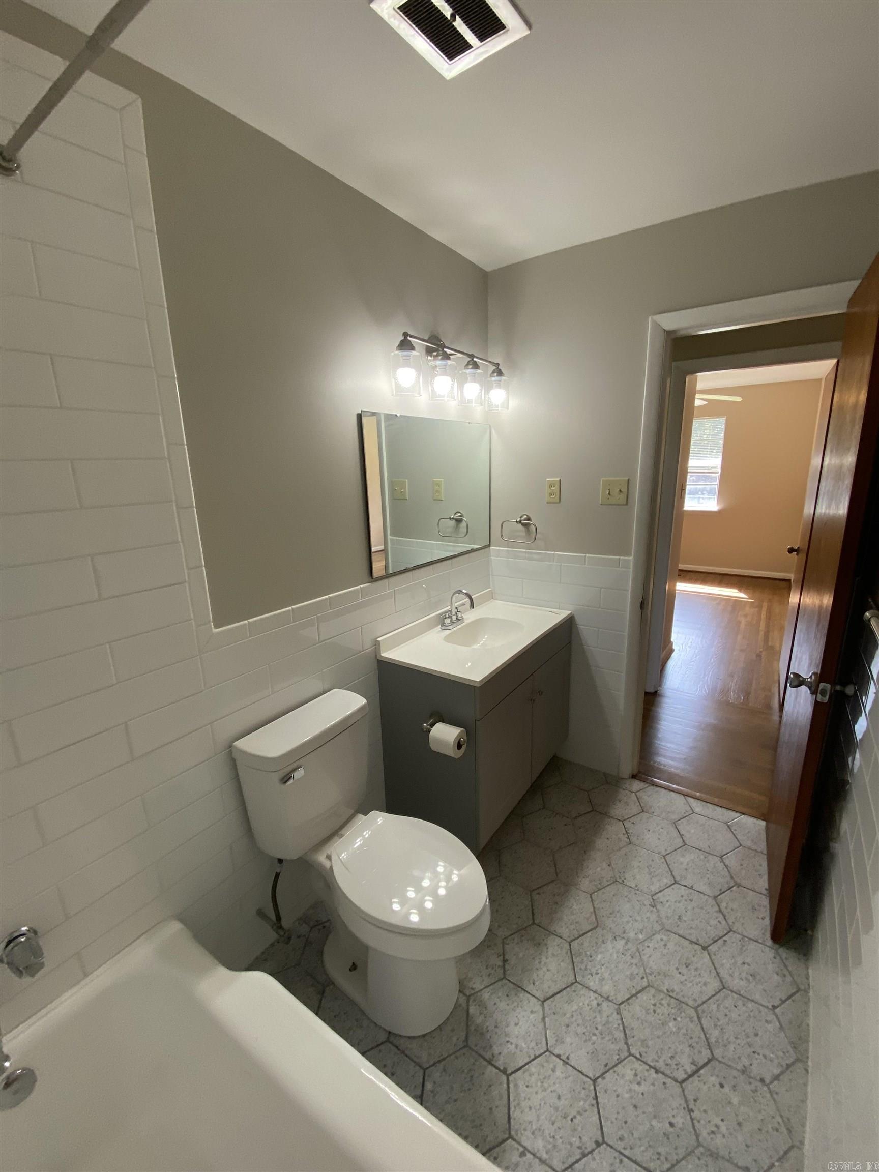 4727 N Cypress  North Little Rock, AR