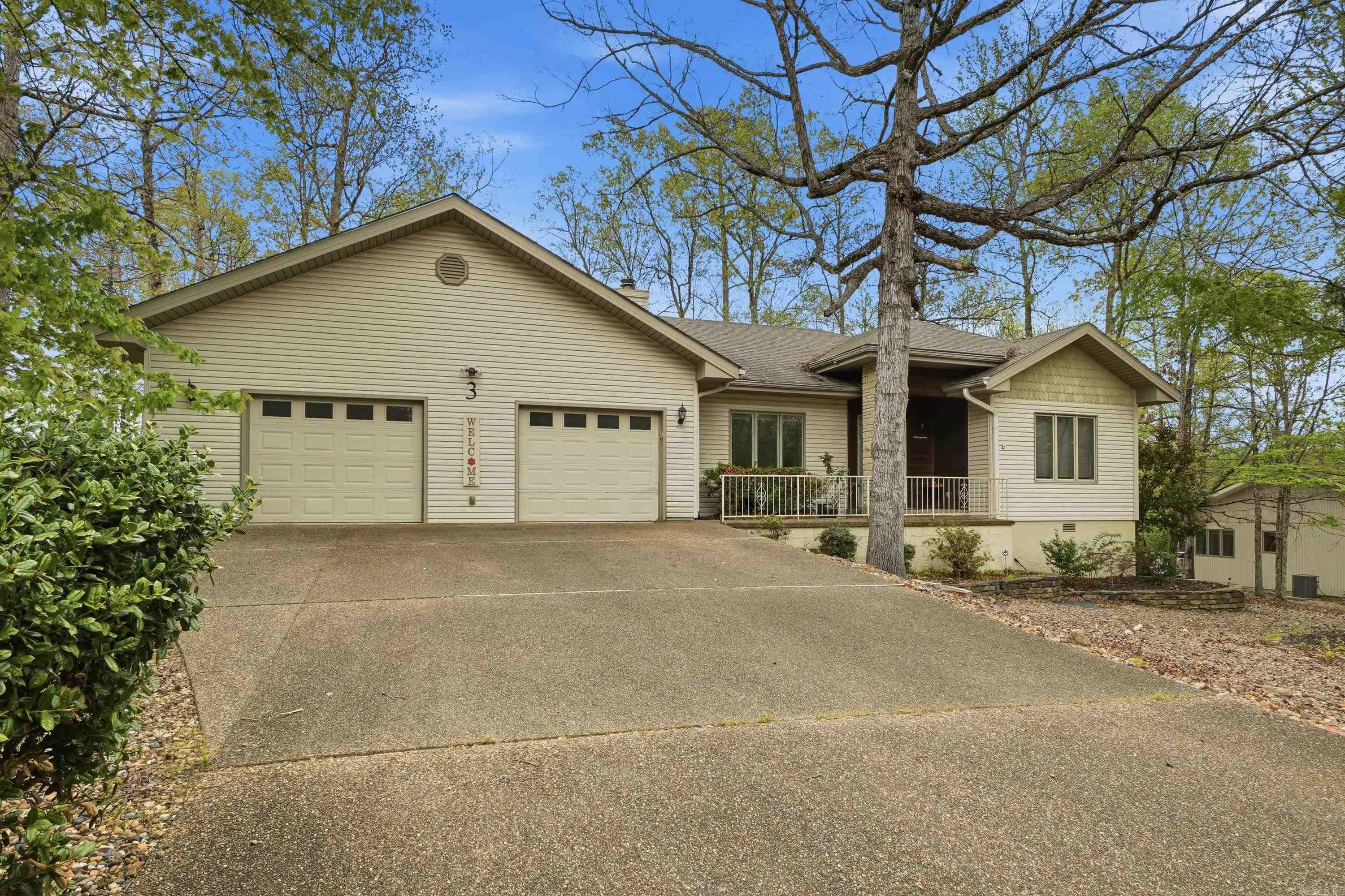 3 Encantado Way  Hot Springs Village, AR