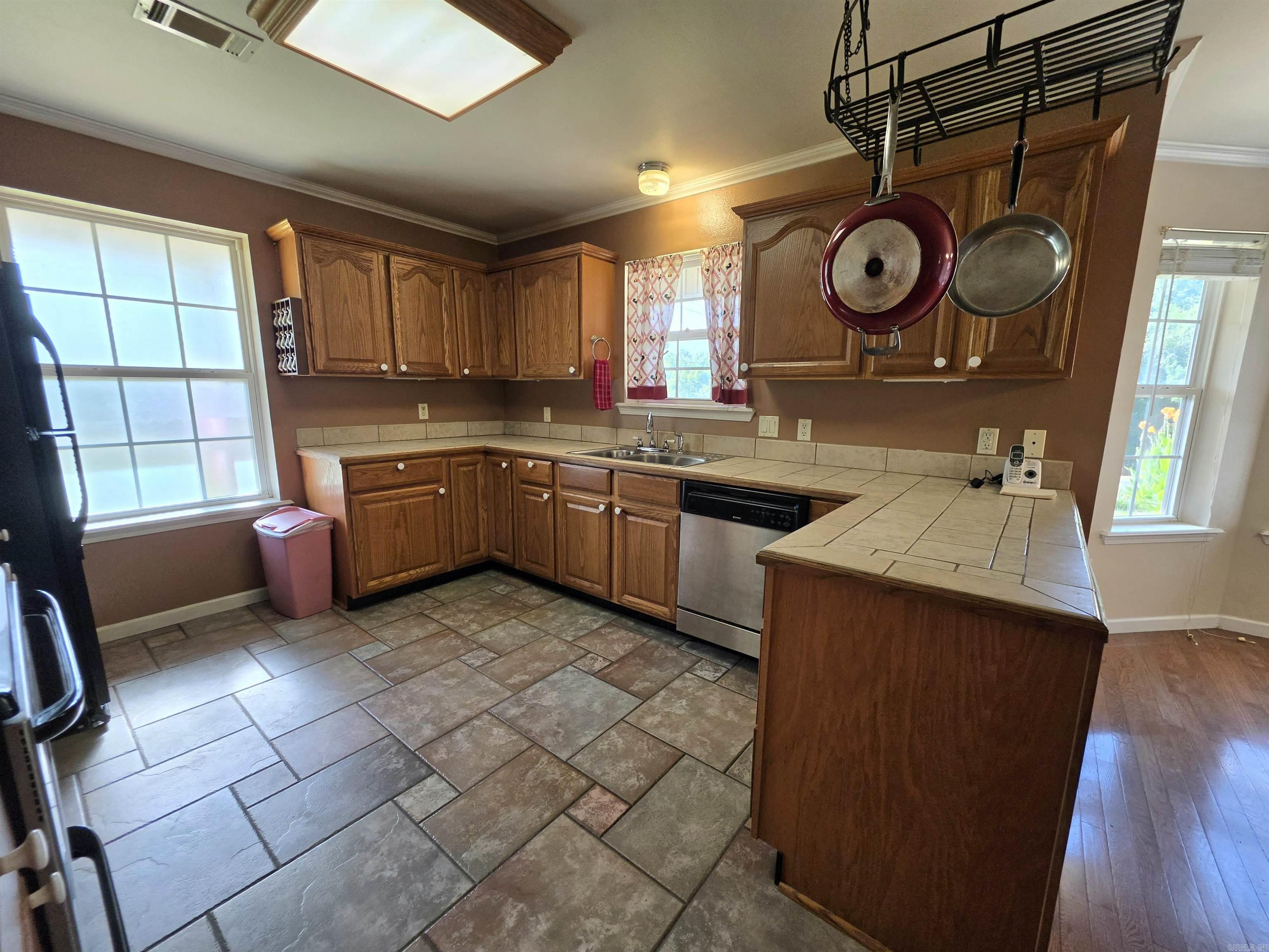 2263 Shouse Ford  Amity, AR