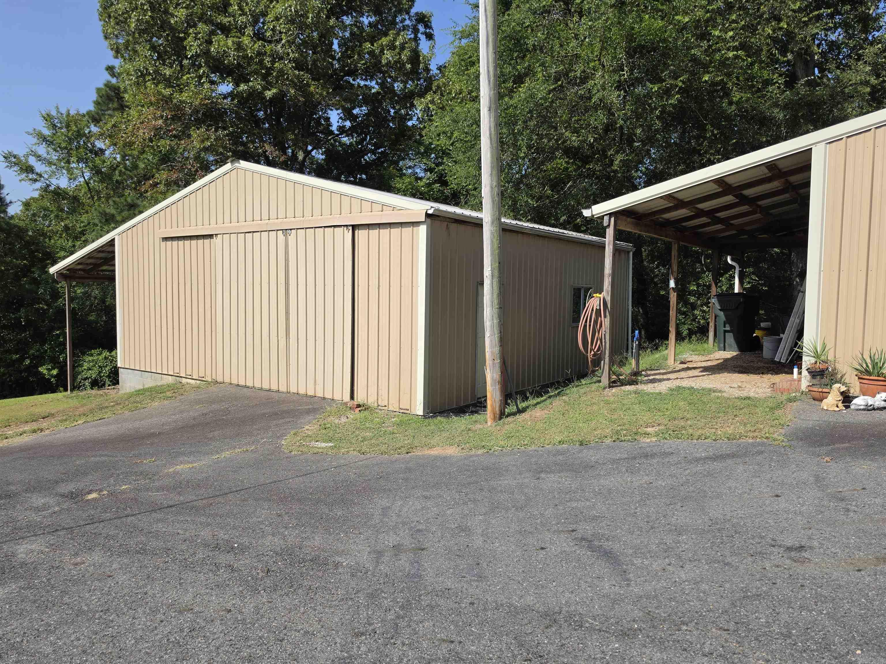 2263 Shouse Ford  Amity, AR