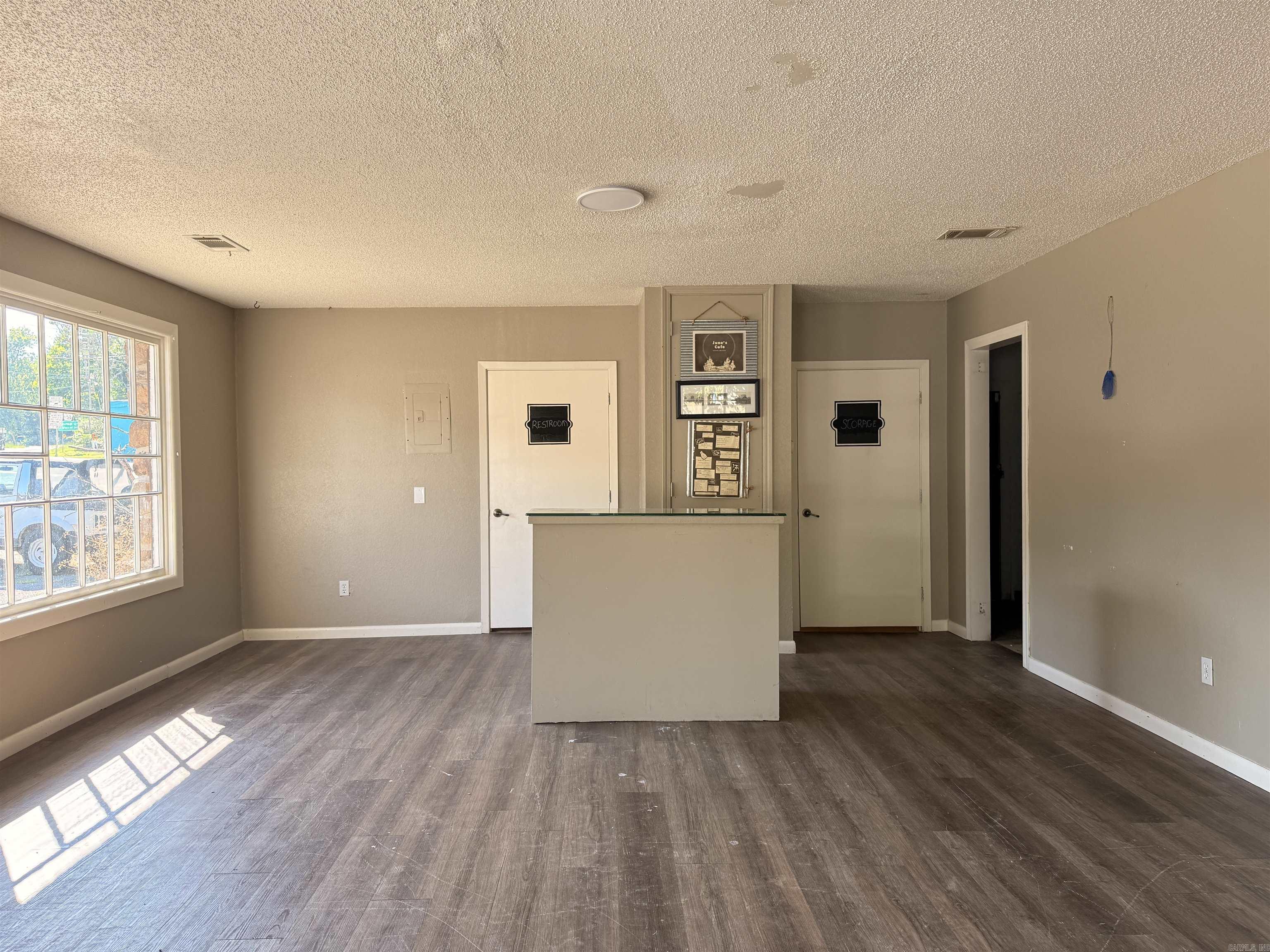 614 HWY 65 B  Clinton, AR