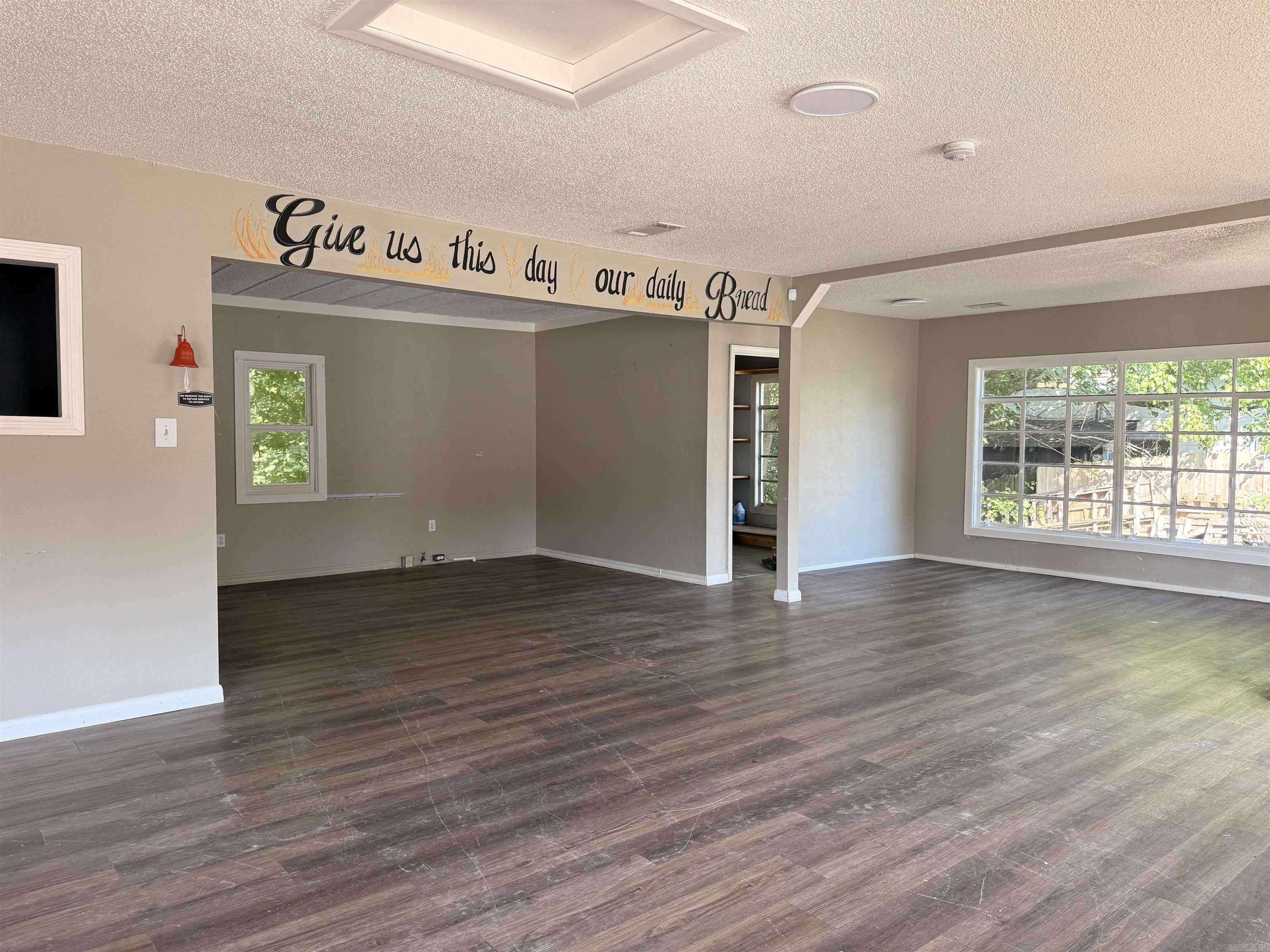 614 HWY 65 B  Clinton, AR