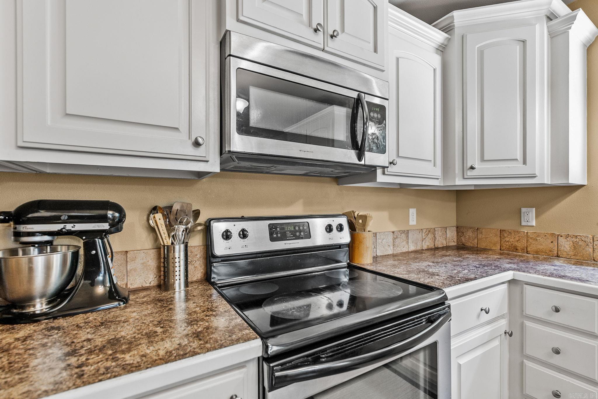 2519 Springhill Village Dr  Bryant, AR