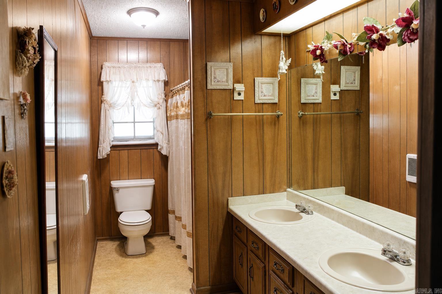 1126 N 4th St  West Helena, AR