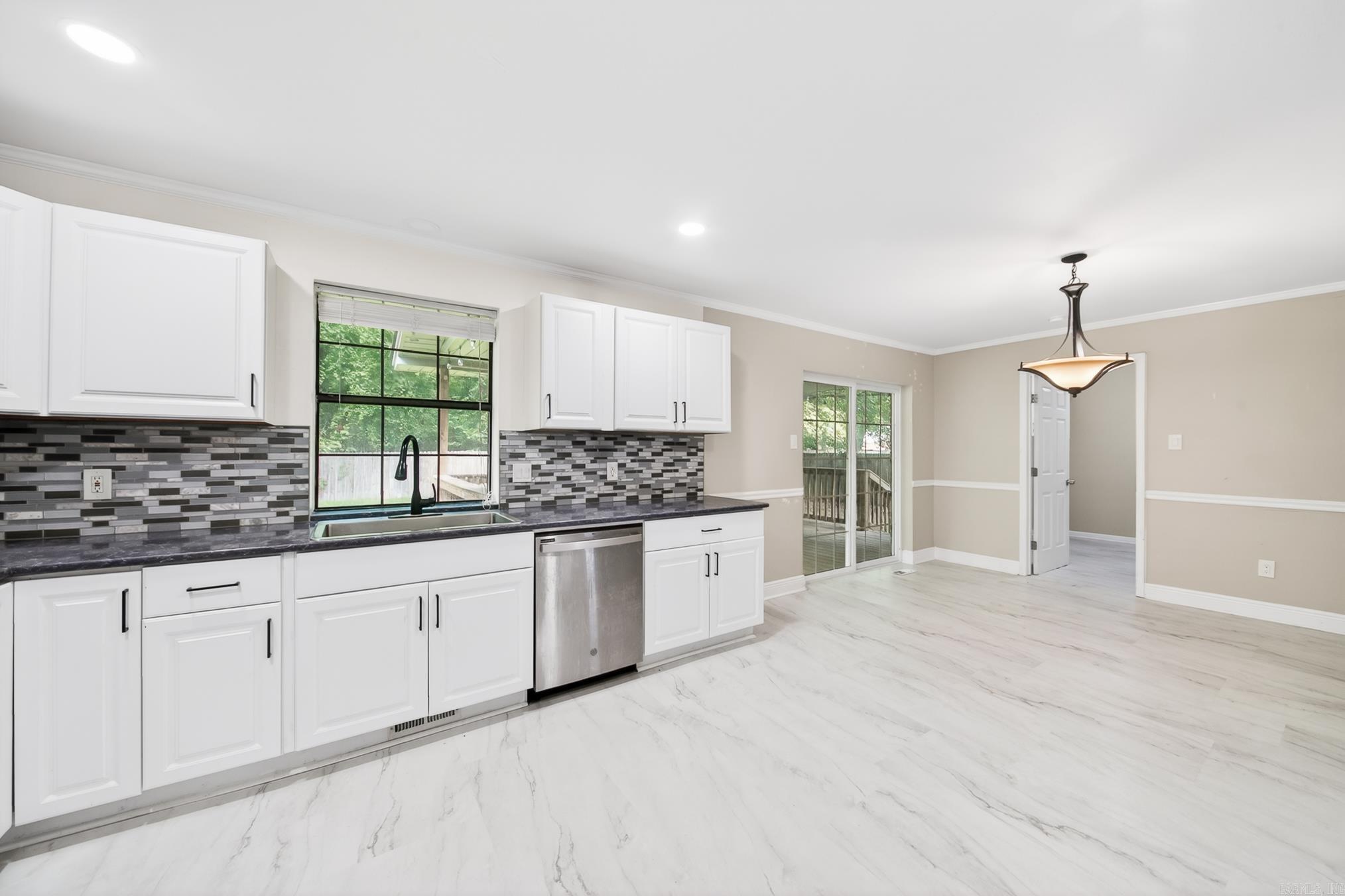 214 Pin Oak  Cabot, AR