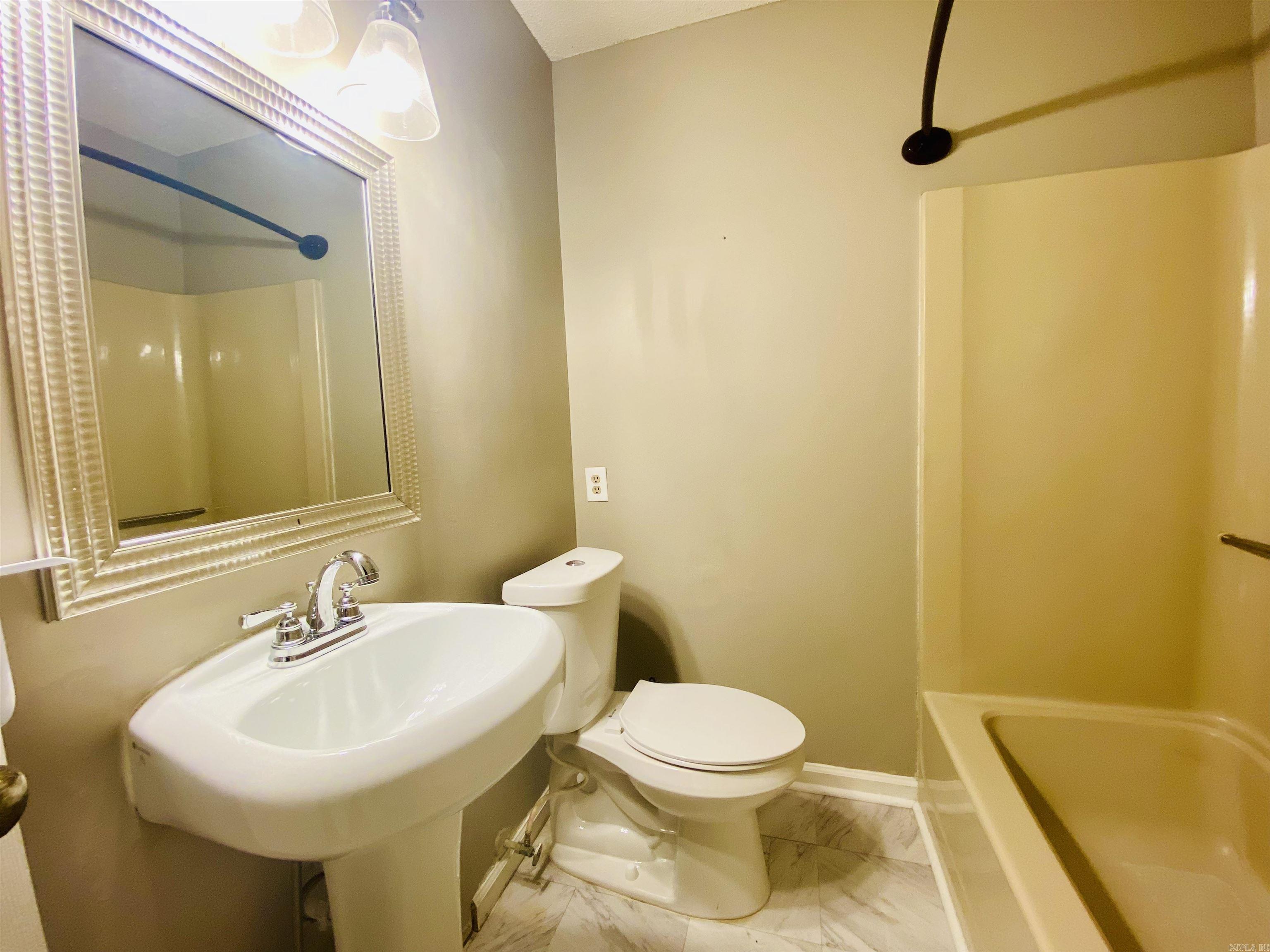 2947 Huron  Camden, AR