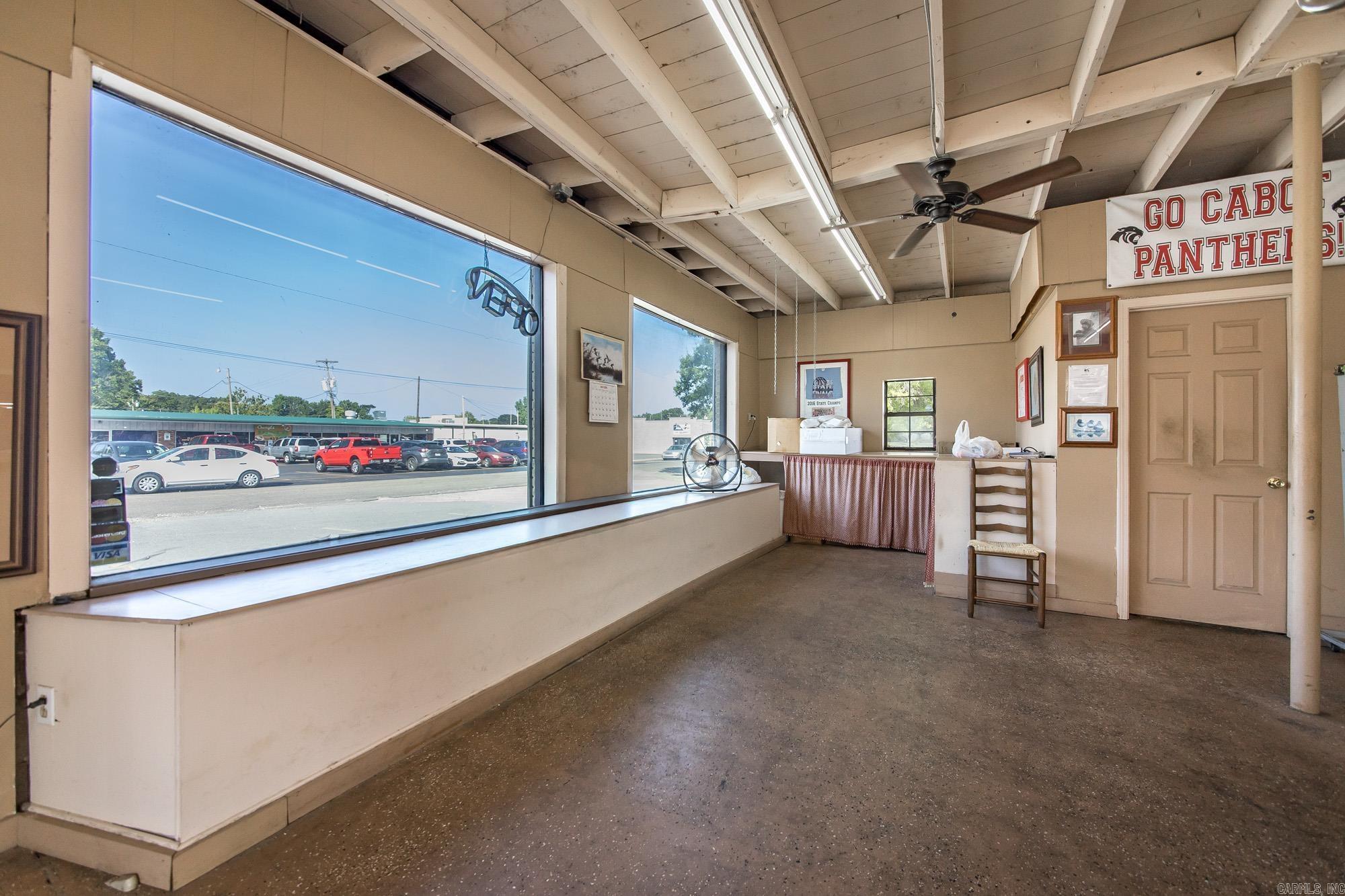 218 E Main  Cabot, AR