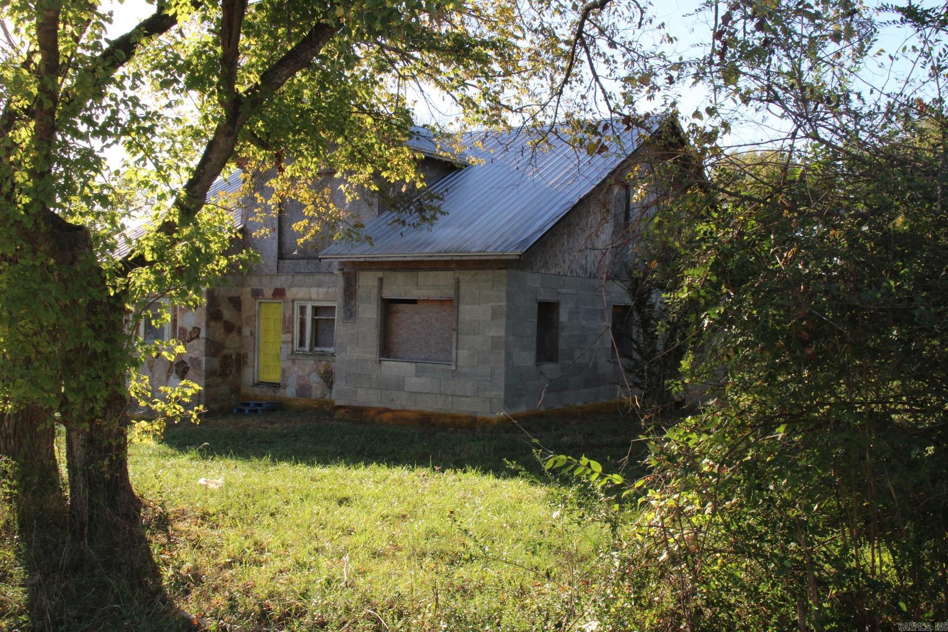 315 W 4th  Yellville, AR