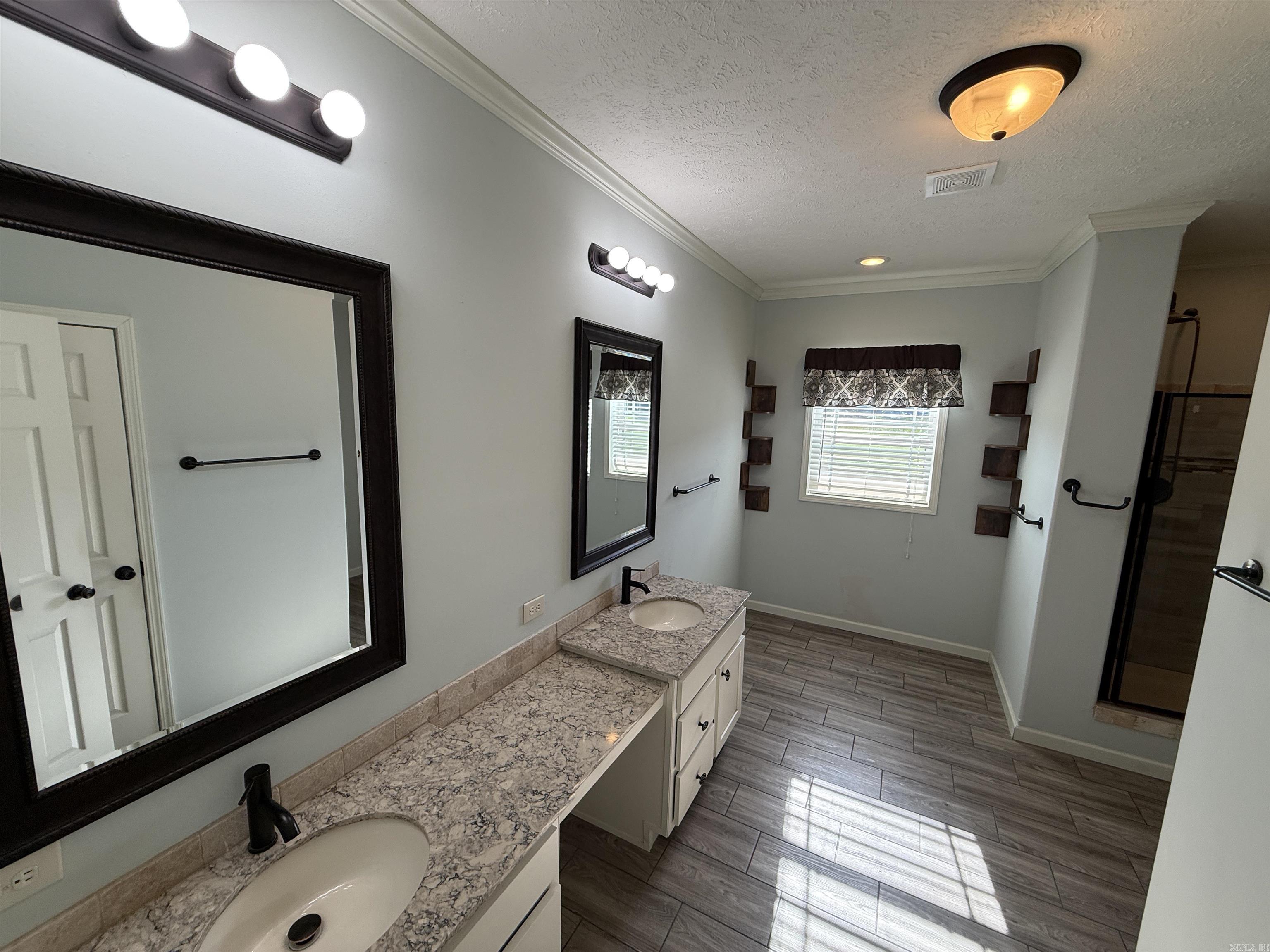 242 Arthur Kirk Rd.  Beebe, AR