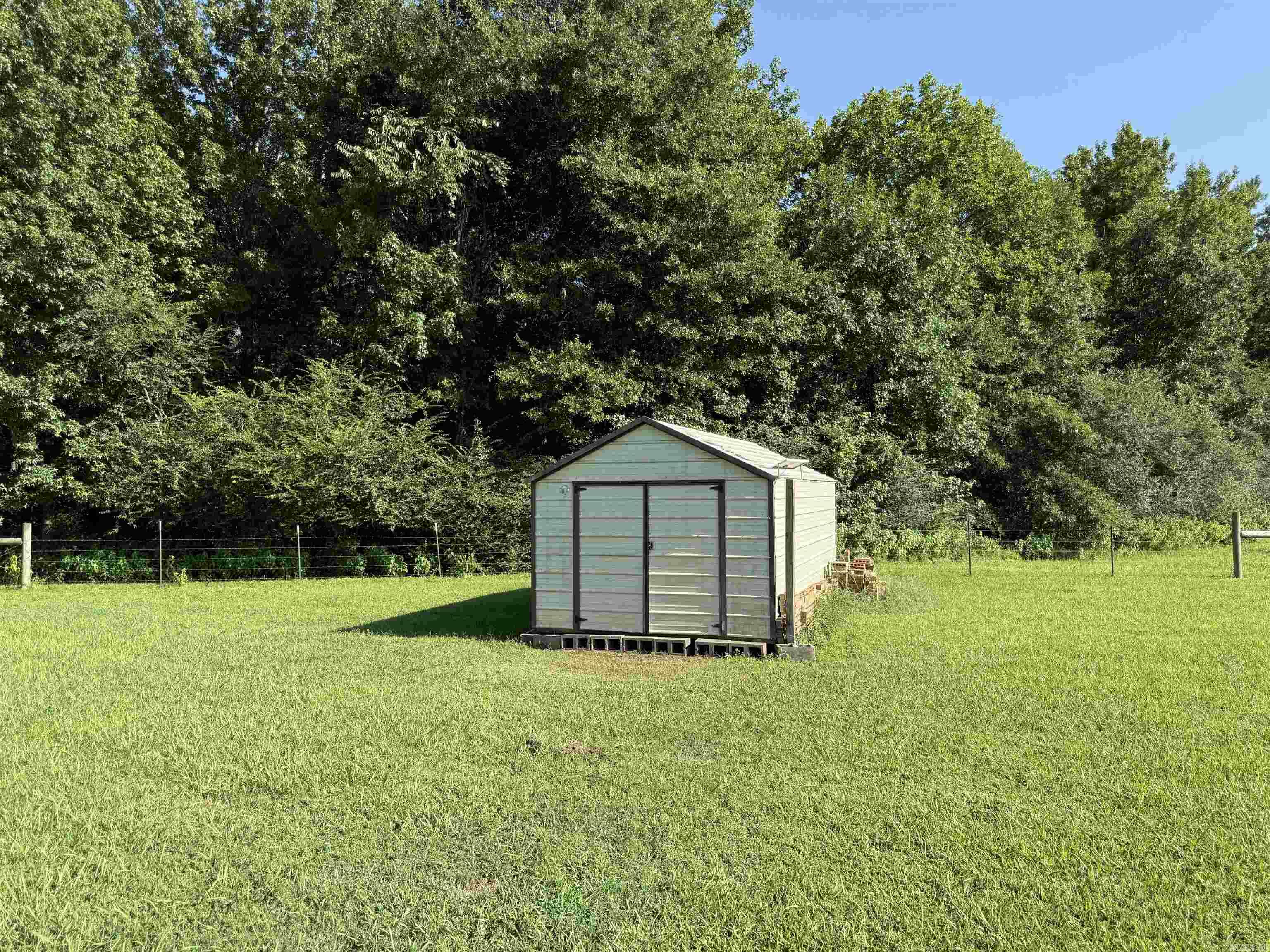 242 Arthur Kirk Rd.  Beebe, AR