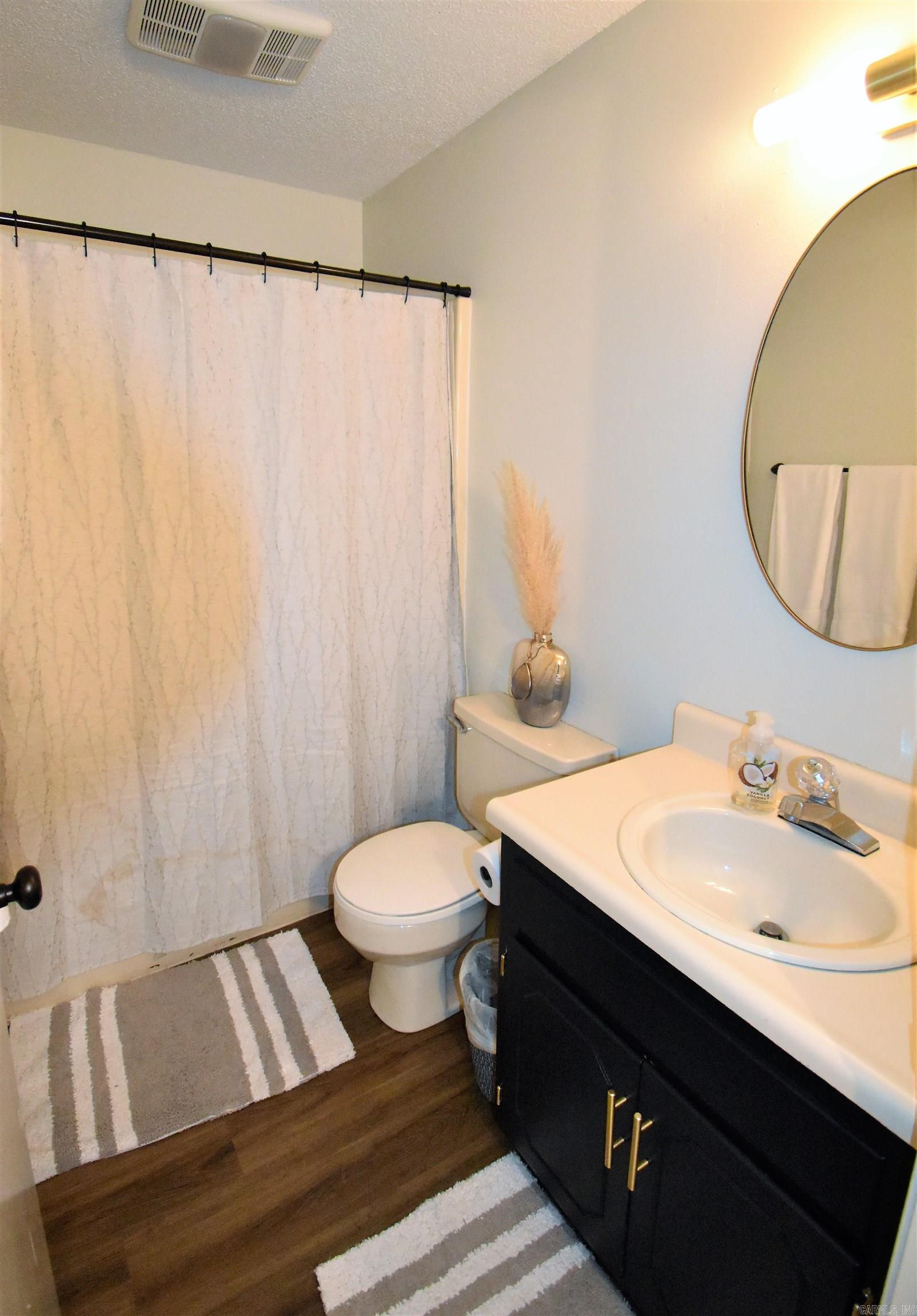 2910 E Moore  Searcy, AR