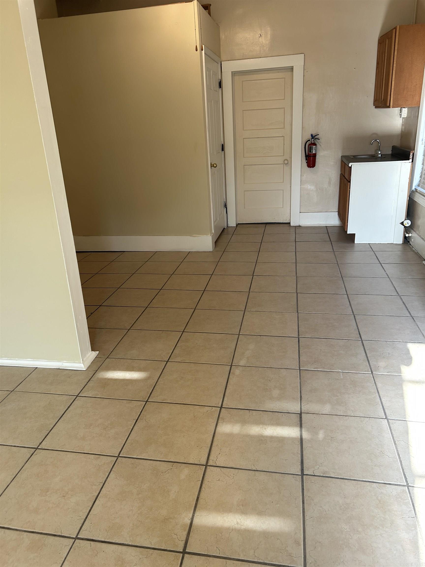 121 N Center  Lonoke, AR