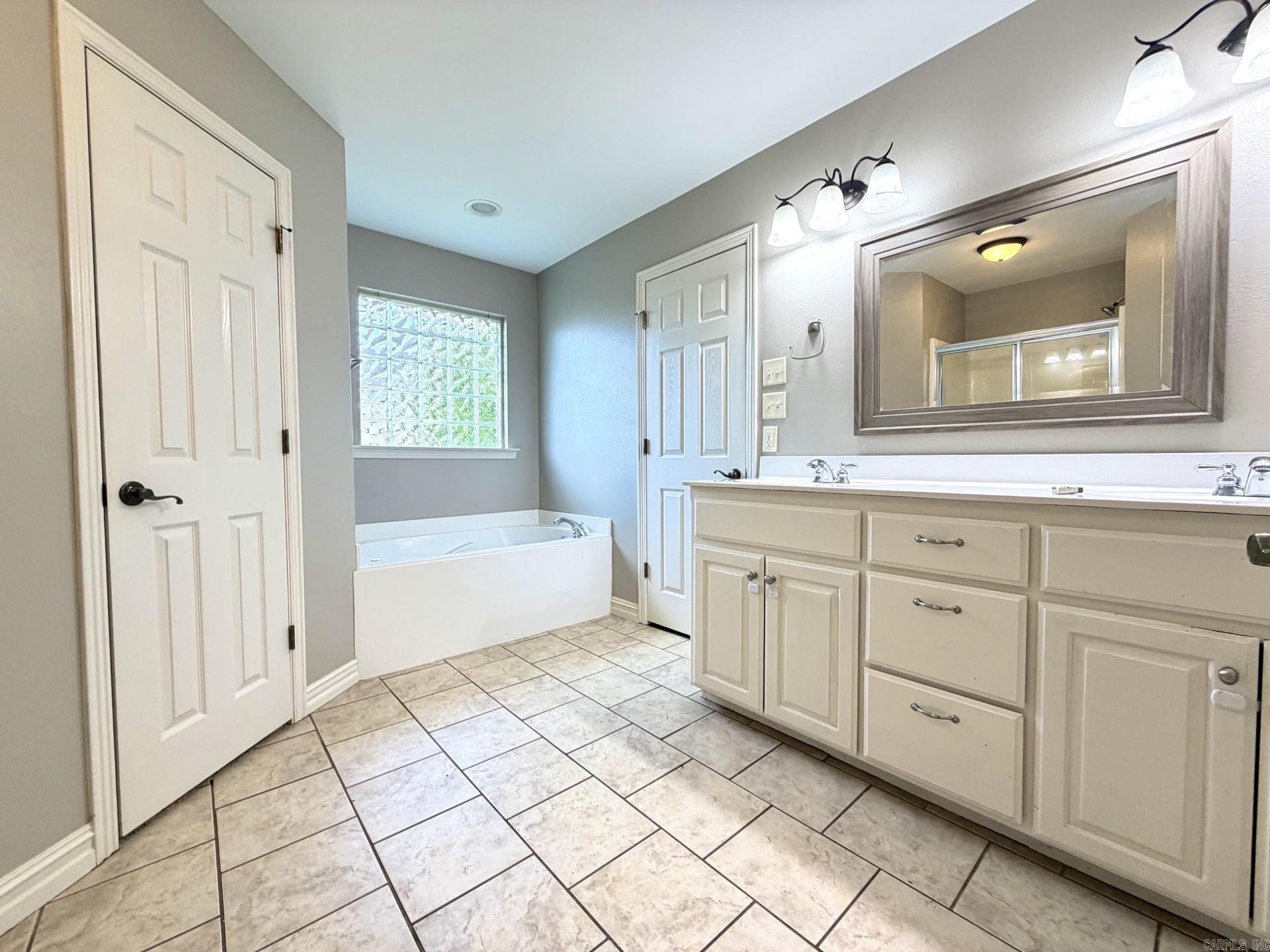 2 Harmony Cove  Maumelle, AR