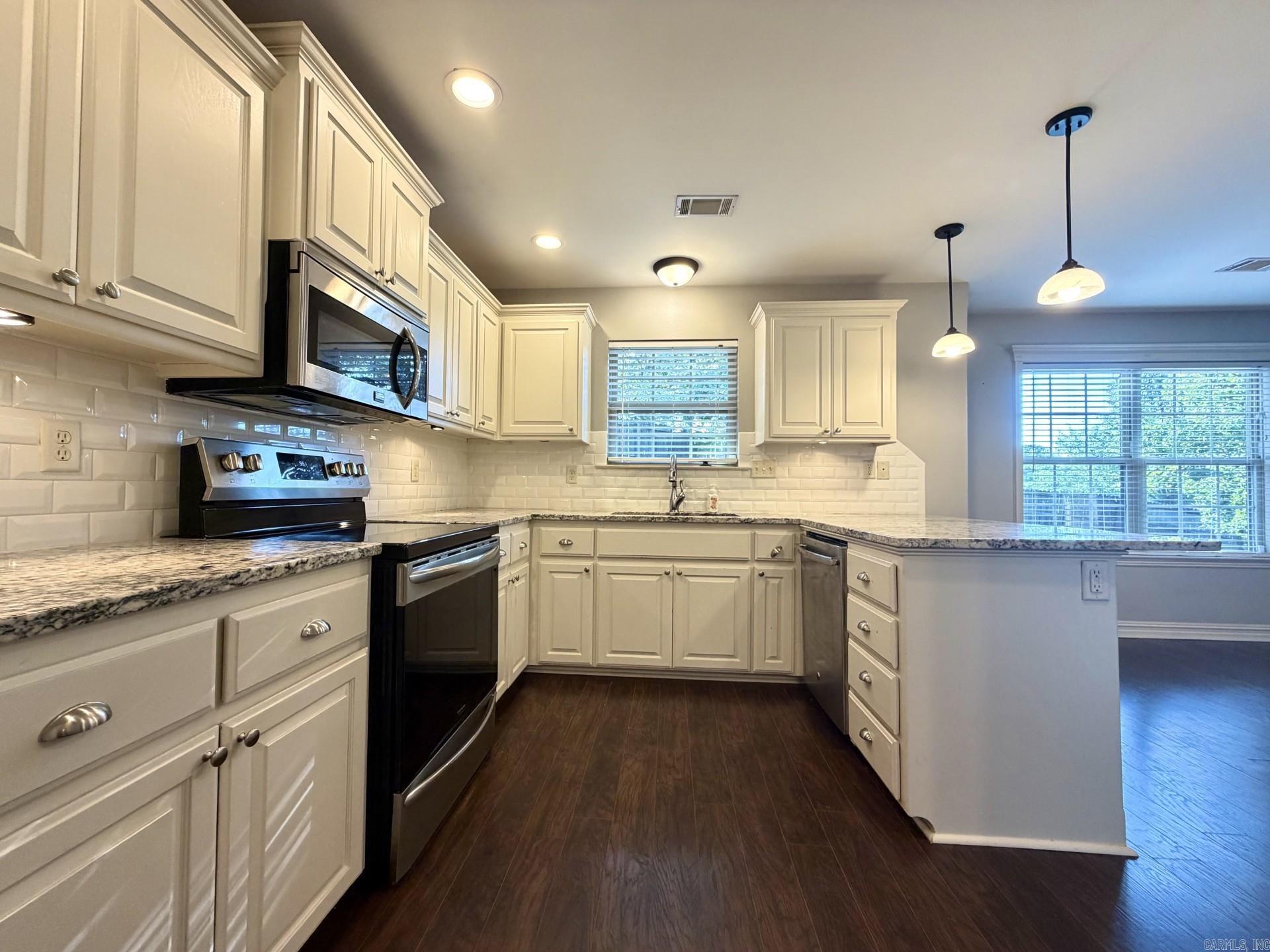 2 Harmony Cove  Maumelle, AR