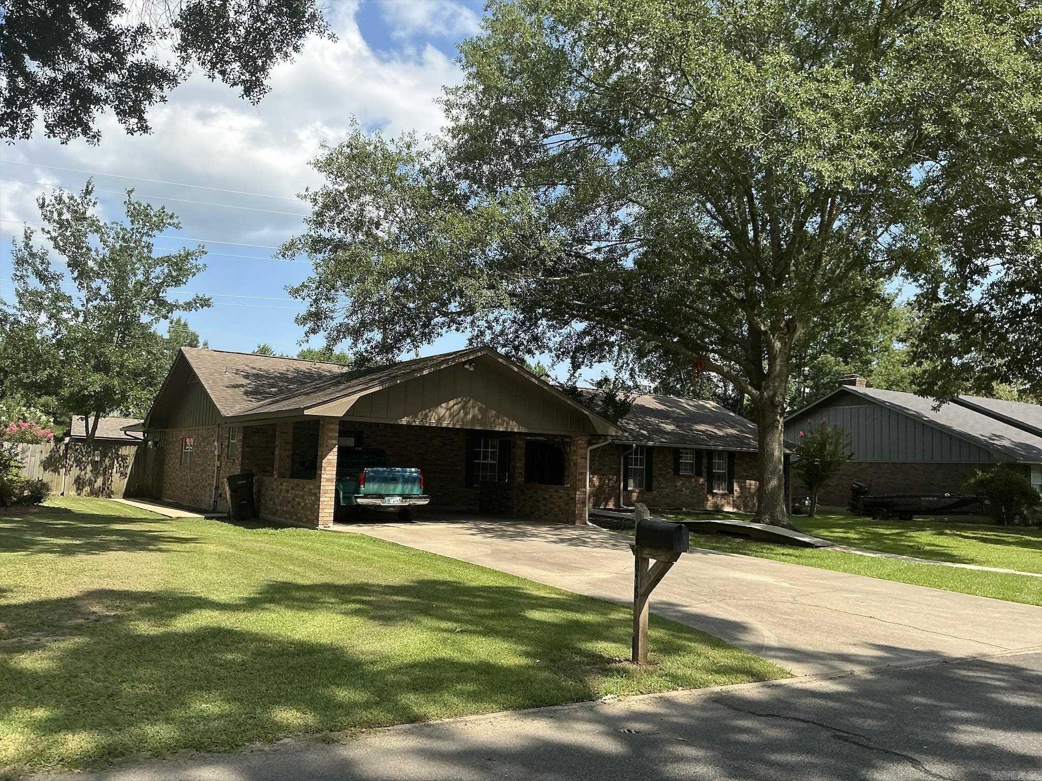 1015 ASH  Crossett, AR