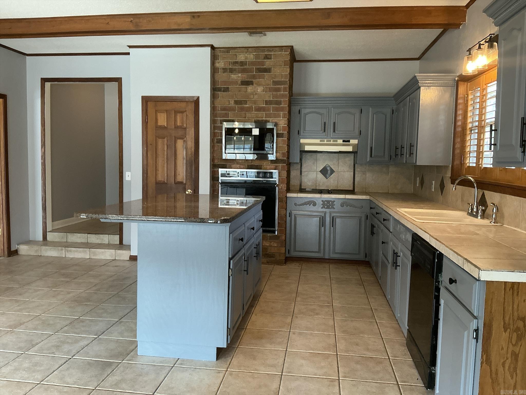 1015 ASH  Crossett, AR