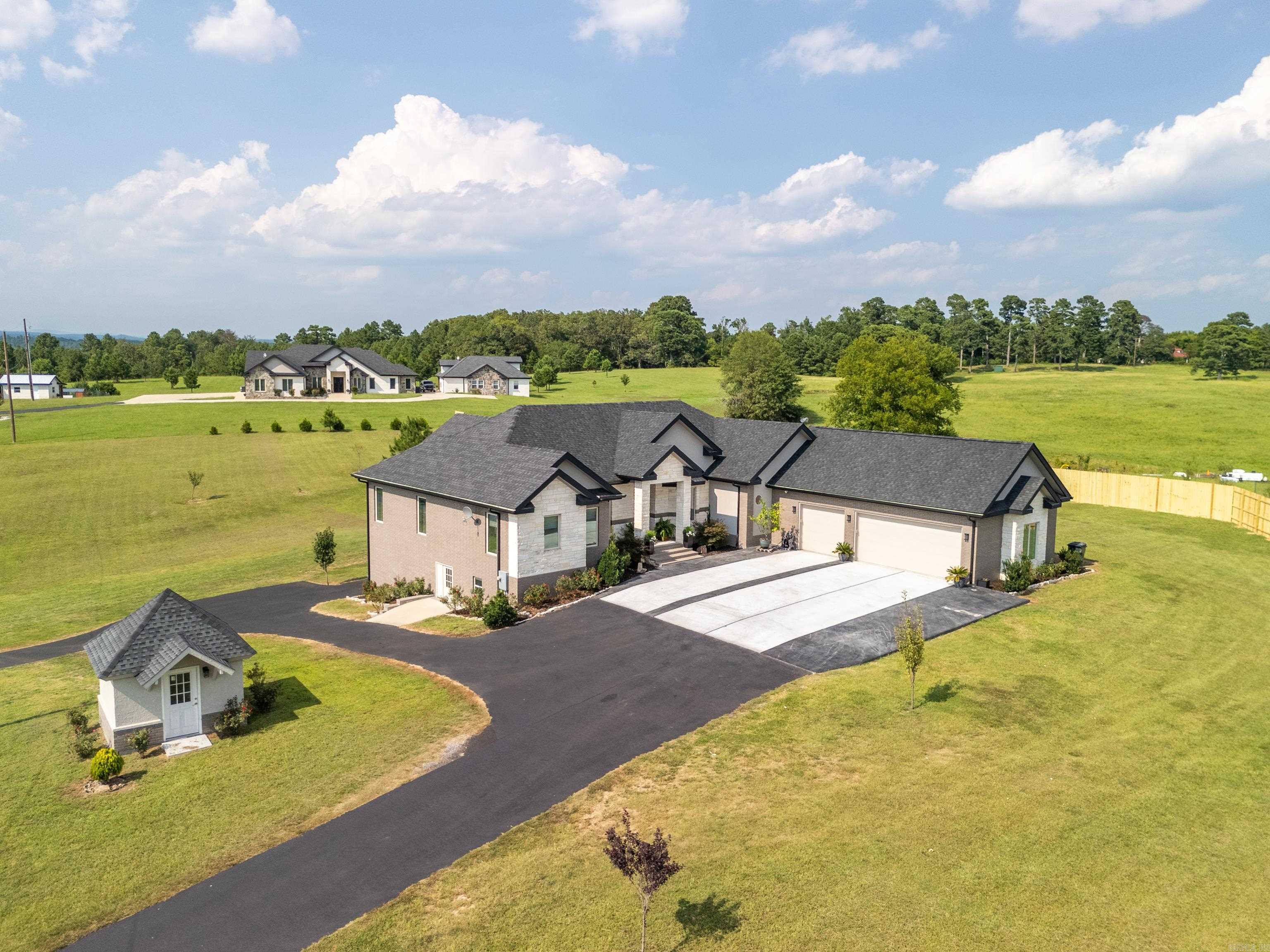 4903 Sunshine  Pearcy, AR