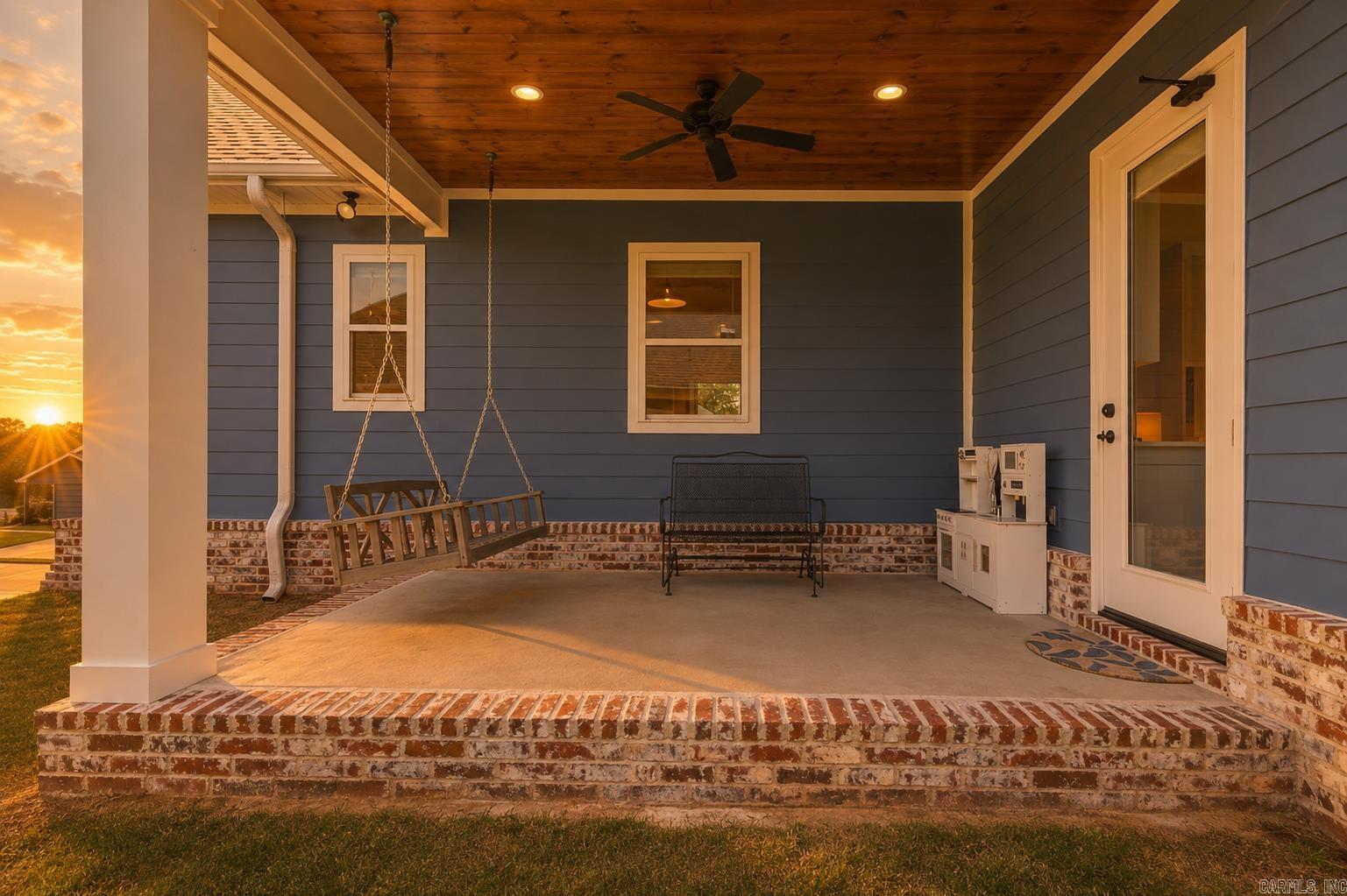 5 W Citron  Bryant, AR