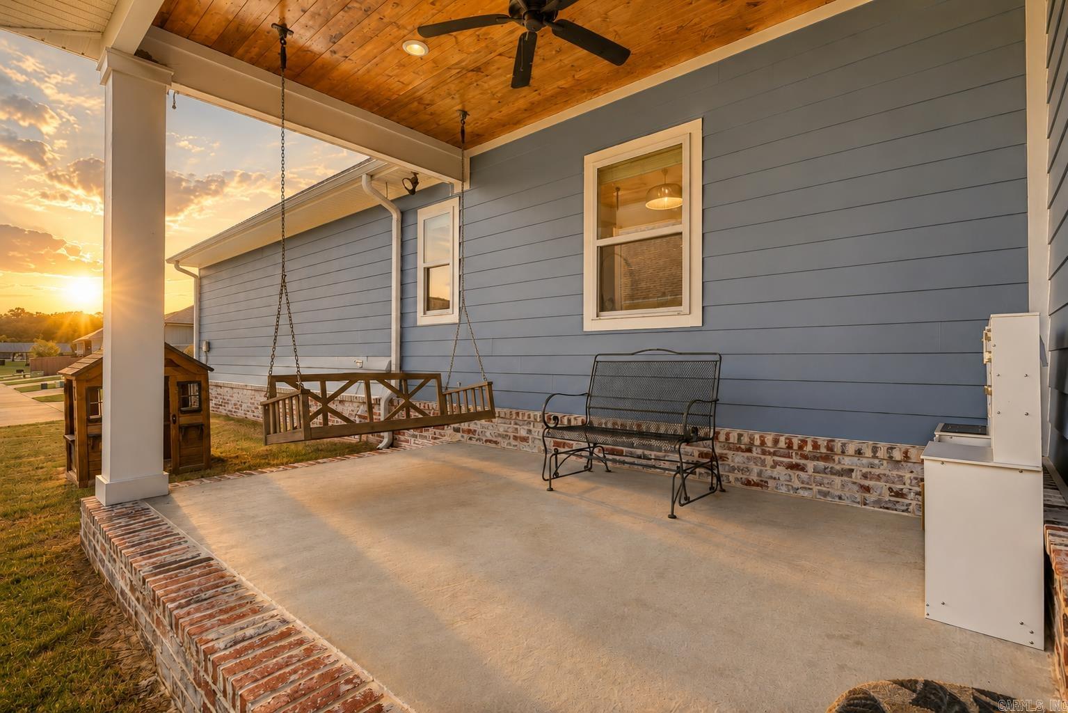 5 W Citron  Bryant, AR