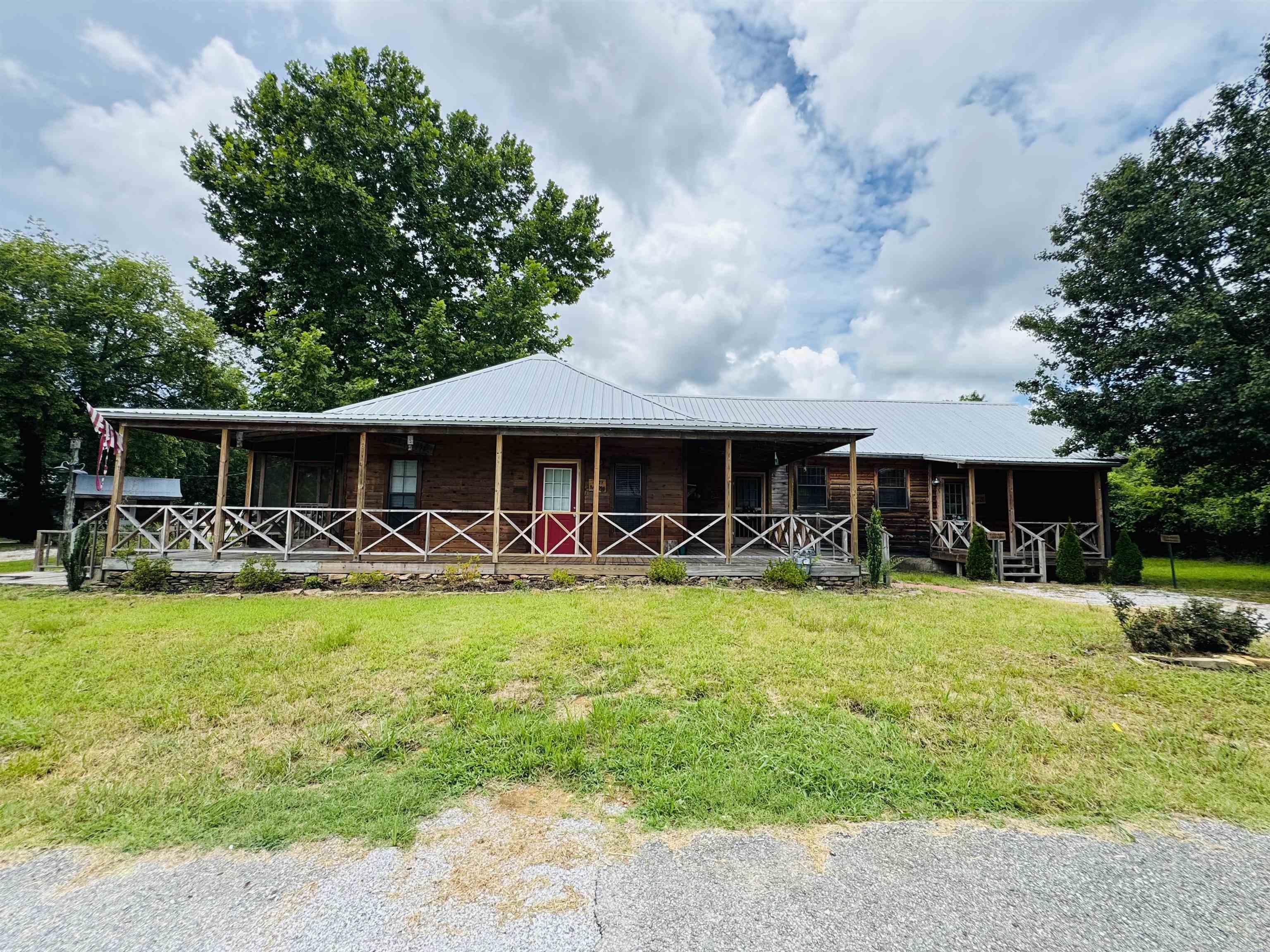 406 Cedar  Mountain View, AR