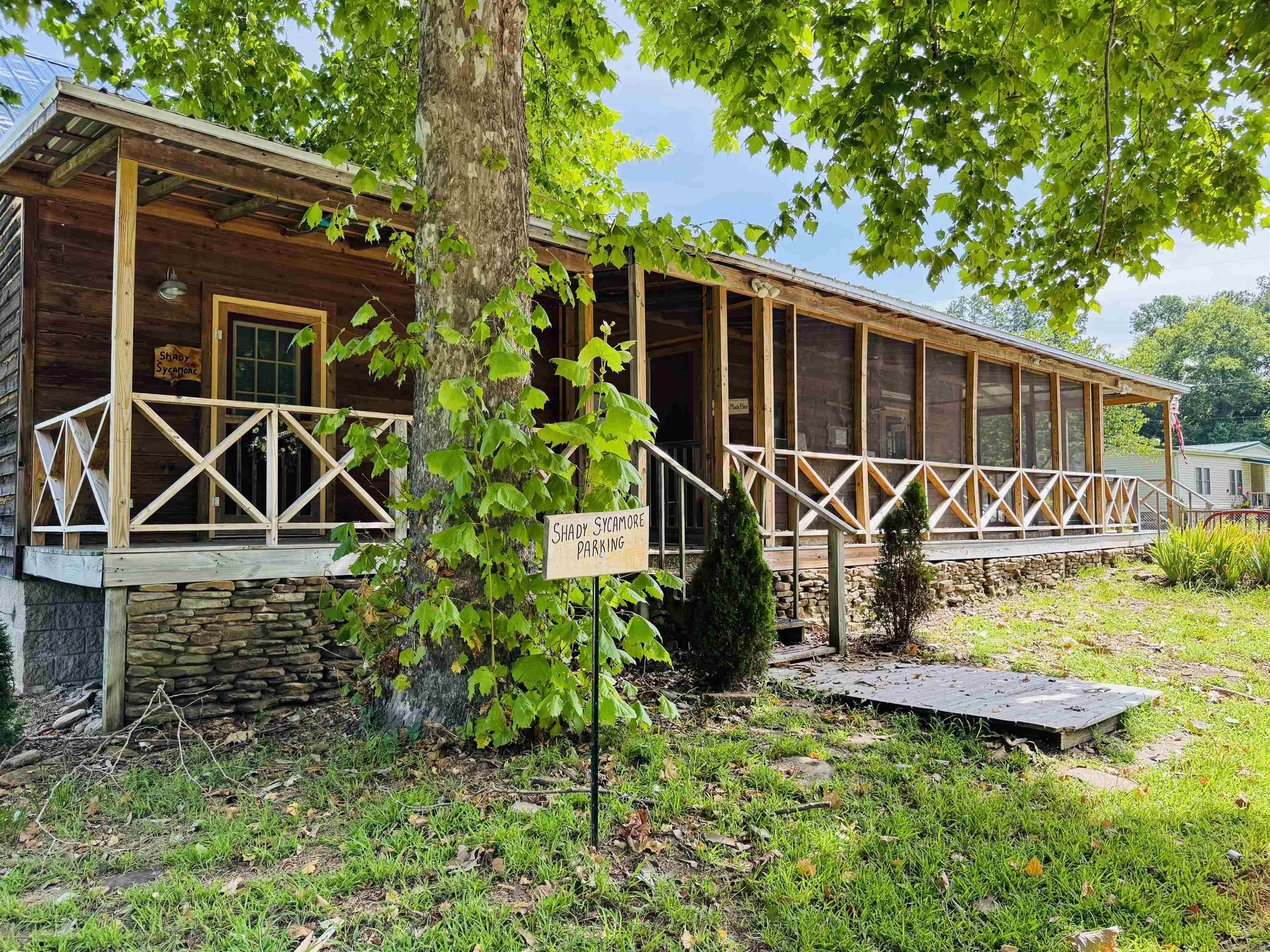 406 Cedar  Mountain View, AR