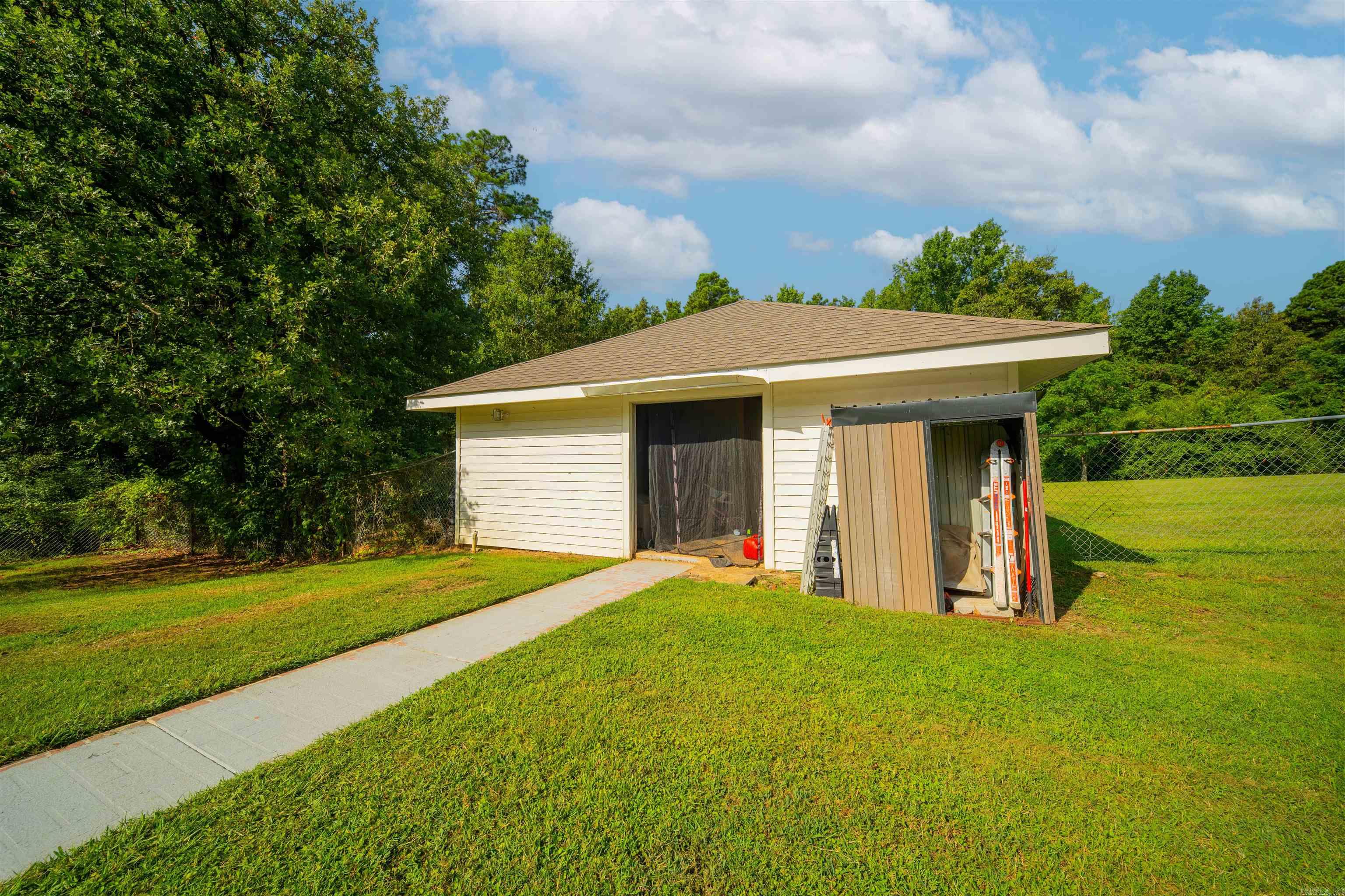 139 Windy Hills Lane Monticello, AR 71655