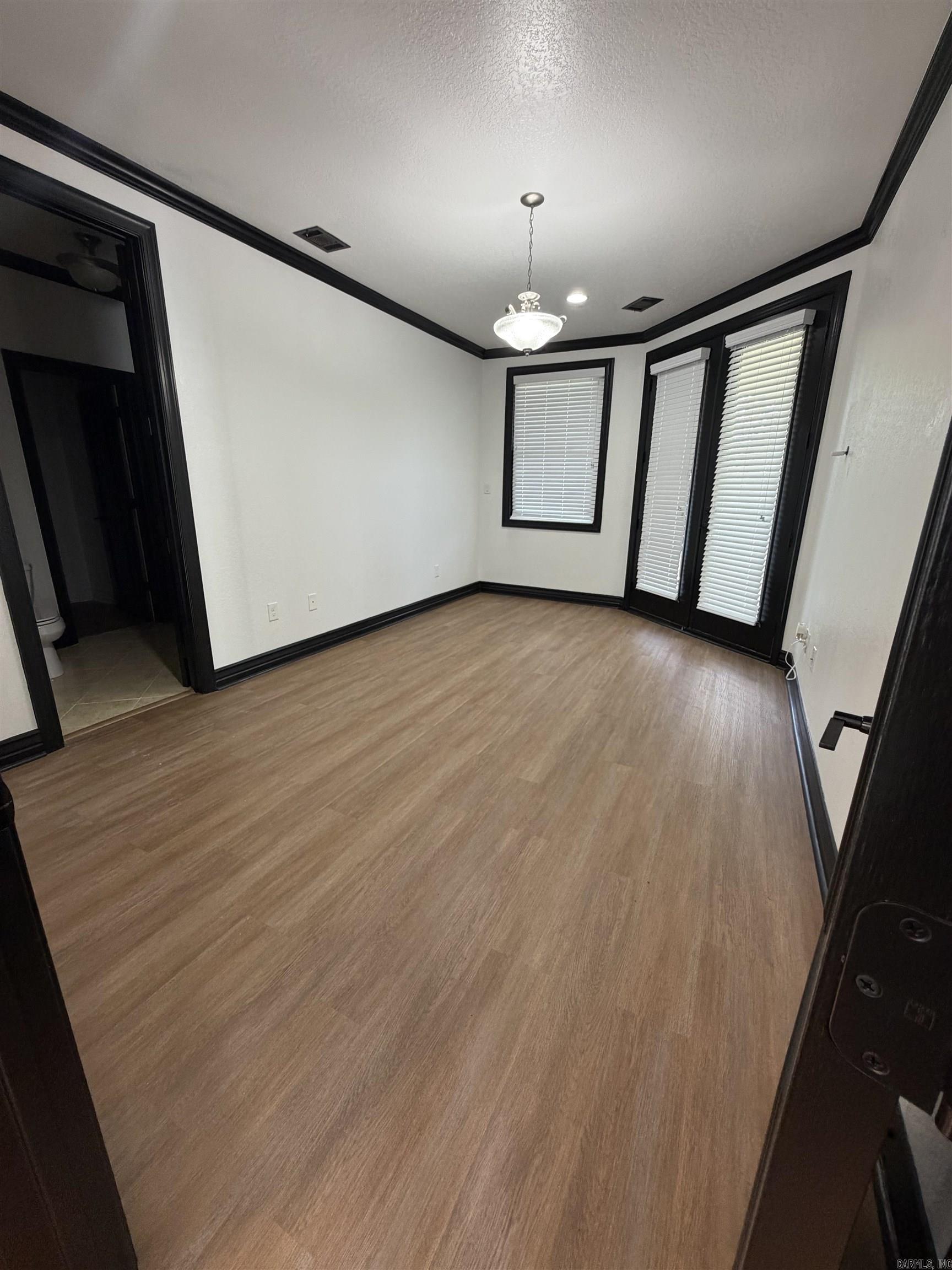 60 Deauville  Little Rock, AR