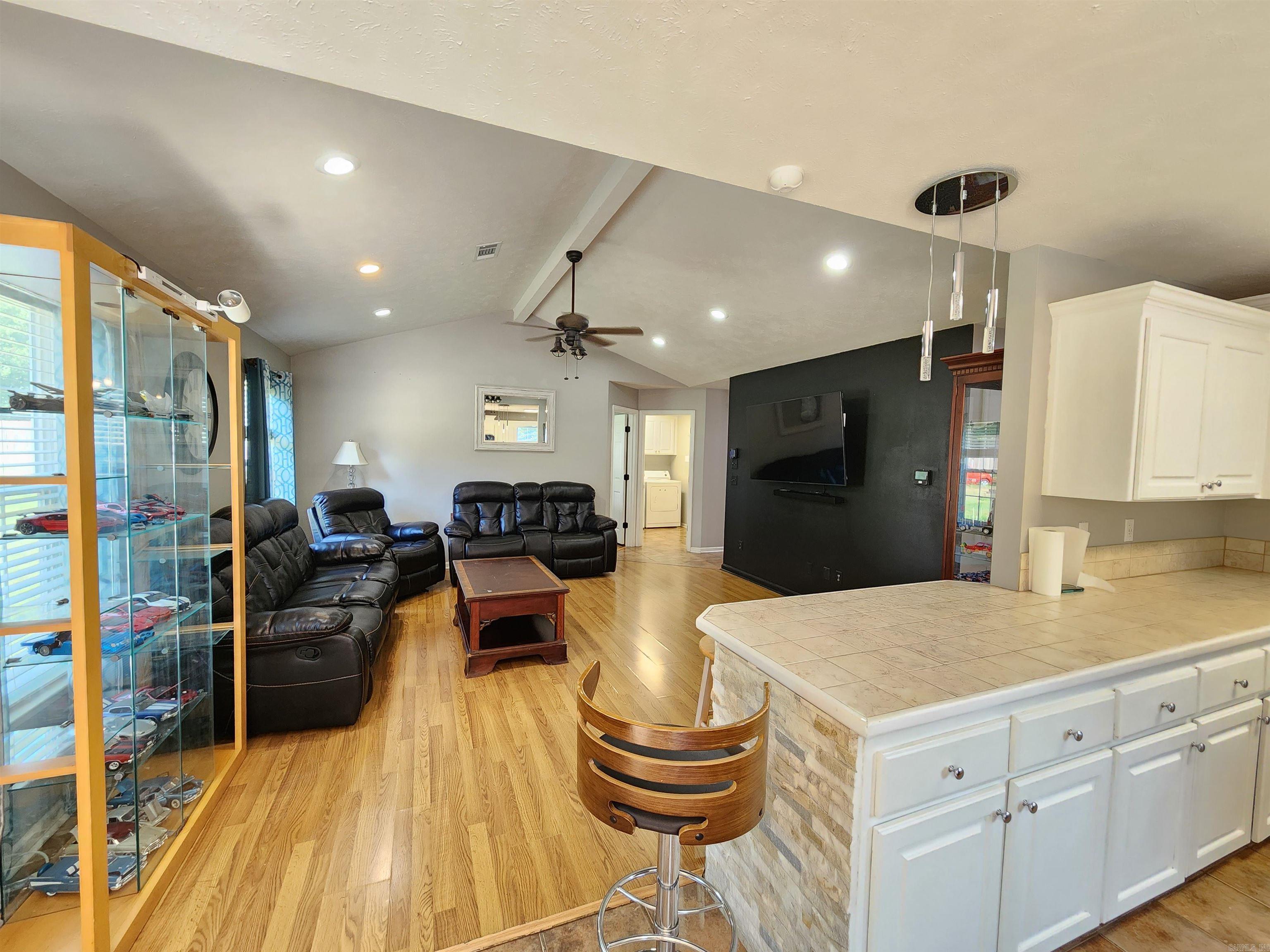 86 JB  Lonoke, AR