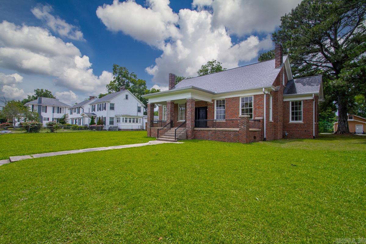 2200 Wolfe  Little Rock, AR