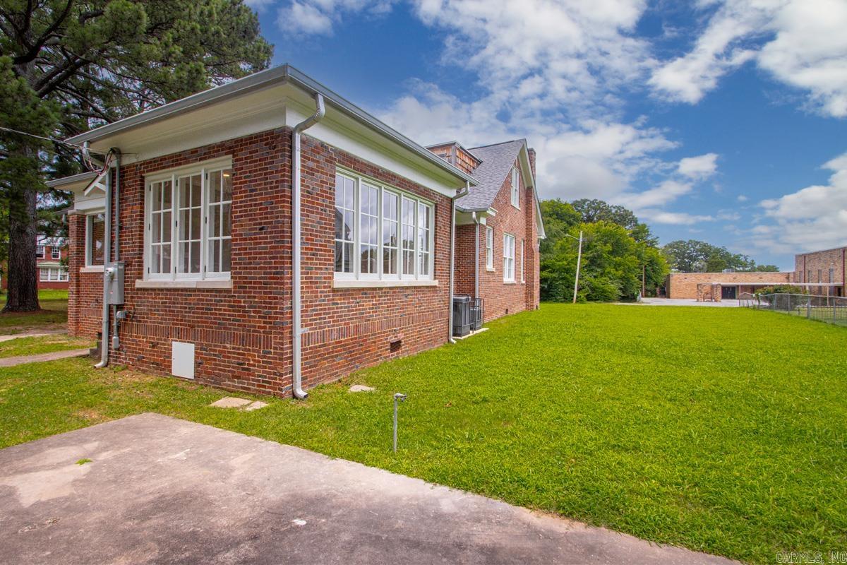 2200 Wolfe  Little Rock, AR