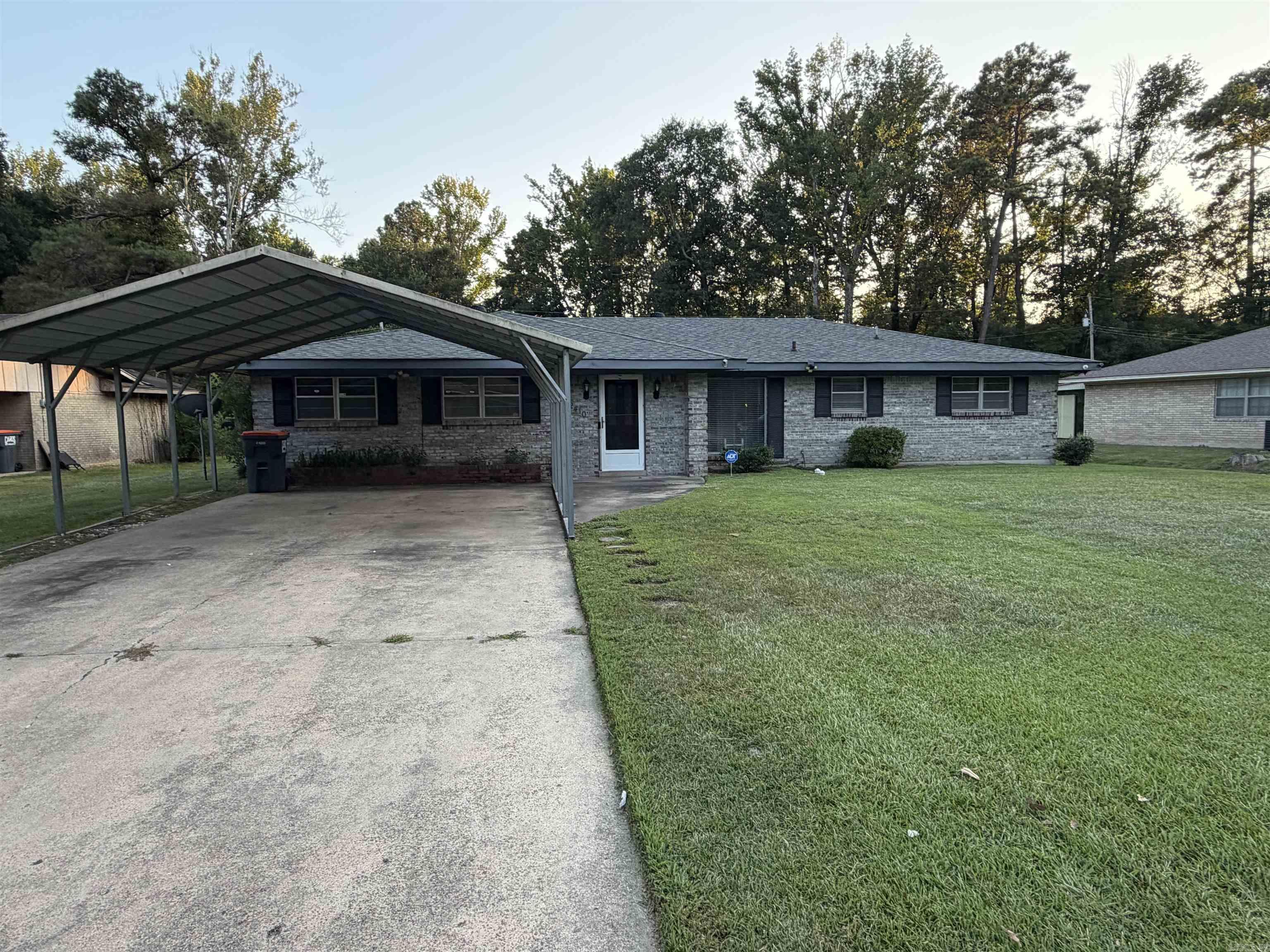 2410 Sheraton Park  Pine Bluff, AR