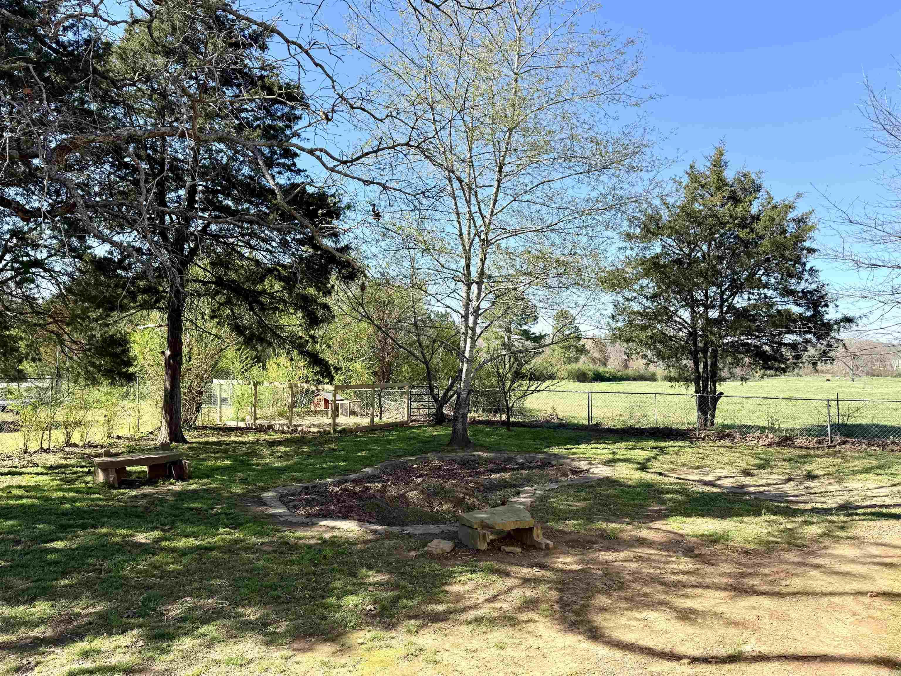 75 New  Quitman, AR