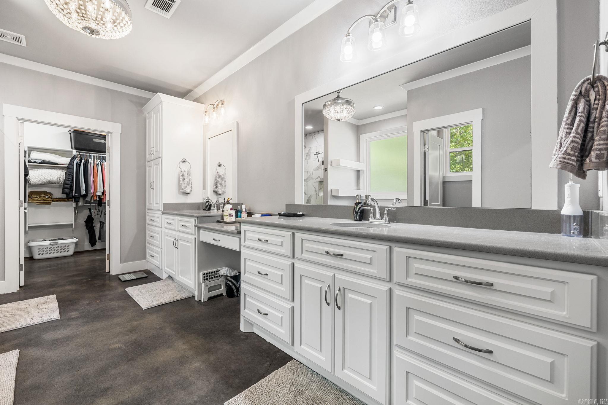 8706 Bobcat  Sherwood, AR