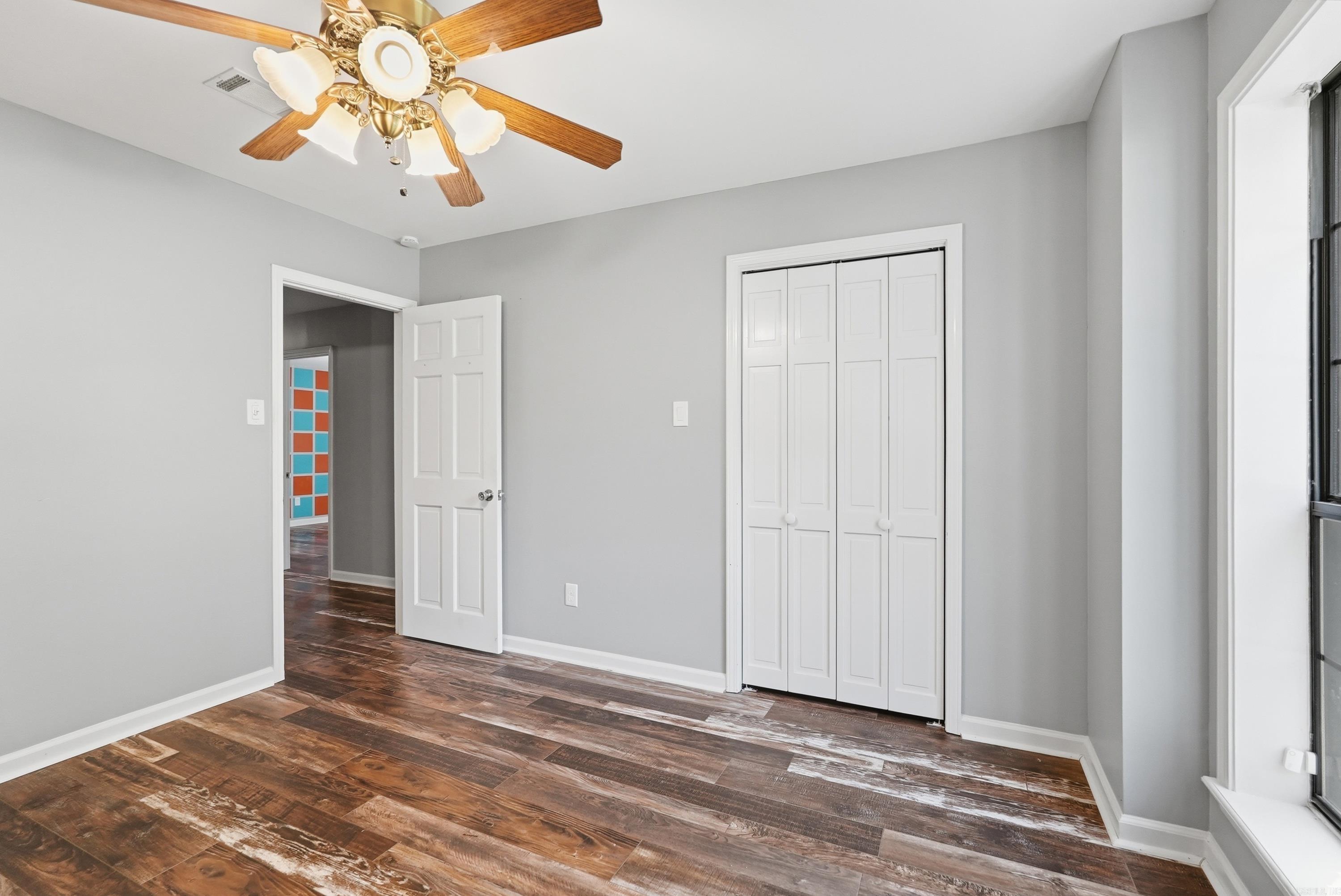 18 Blue Mountain Dr  Maumelle, AR