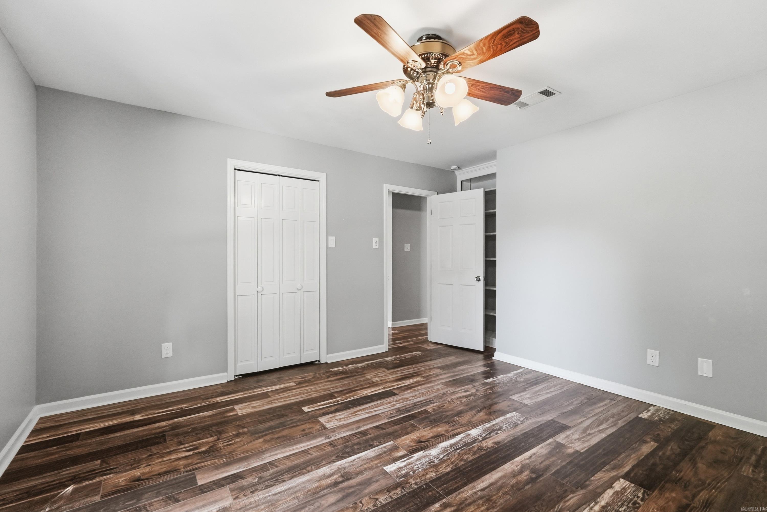 18 Blue Mountain Dr  Maumelle, AR