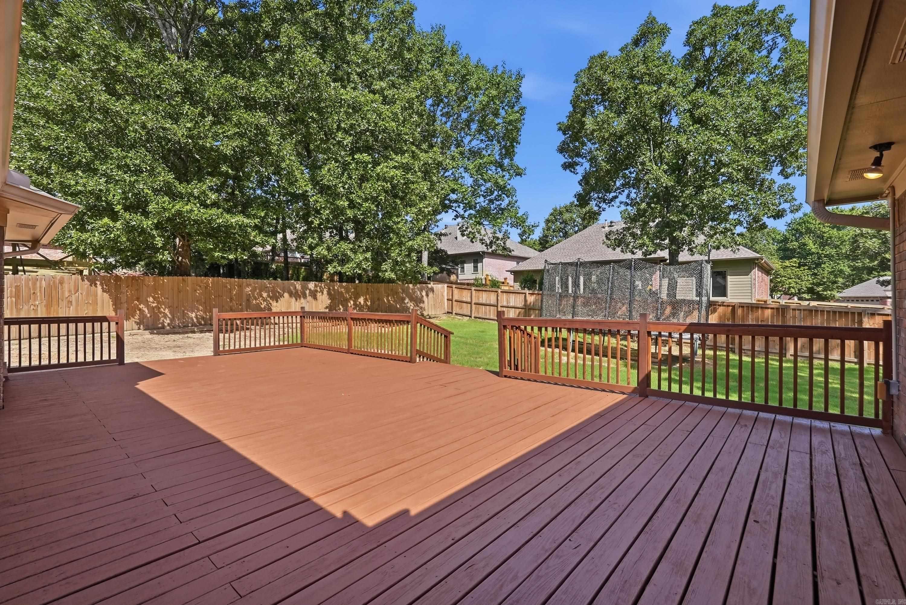 18 Blue Mountain Dr  Maumelle, AR