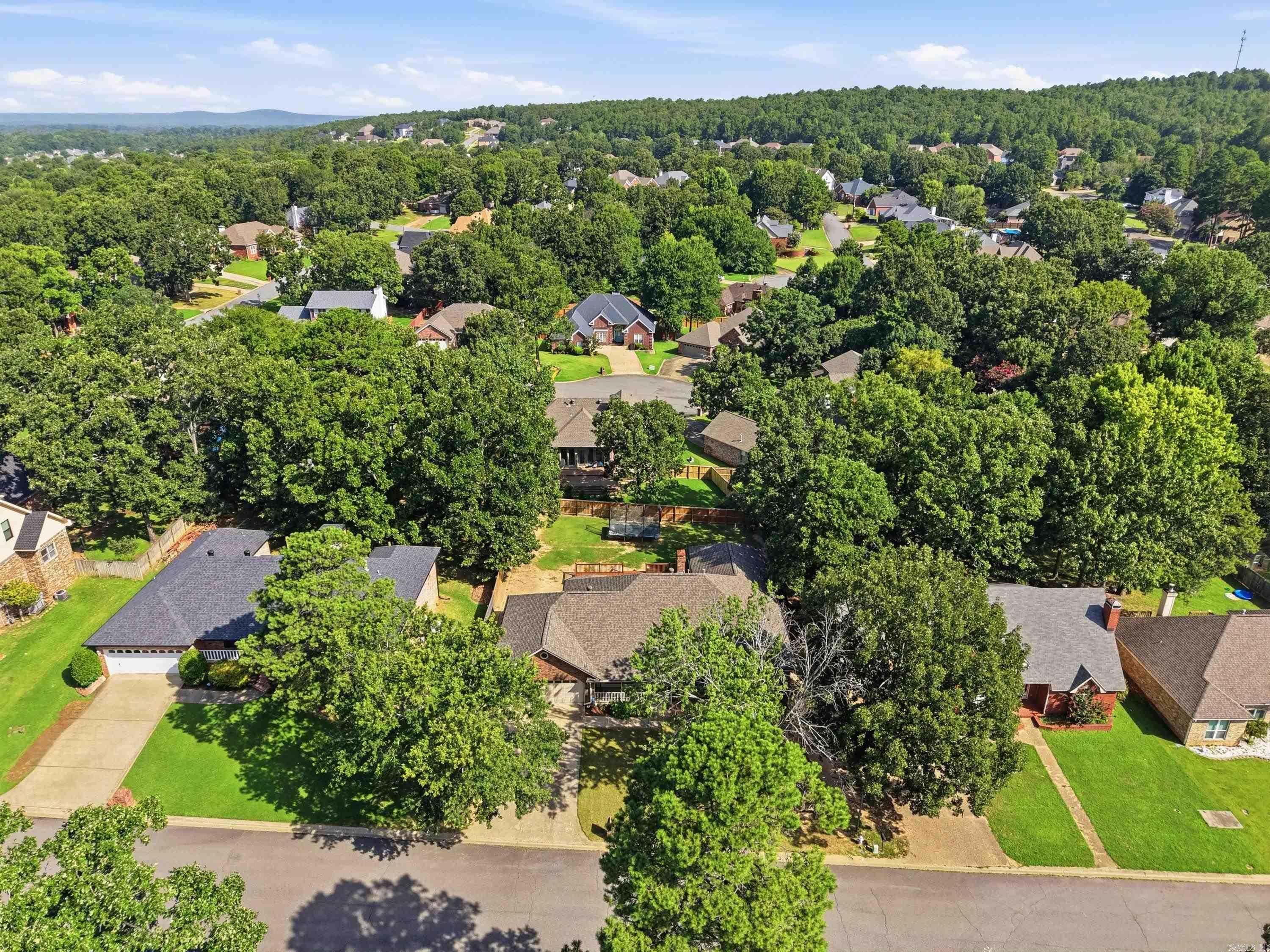 18 Blue Mountain Dr  Maumelle, AR